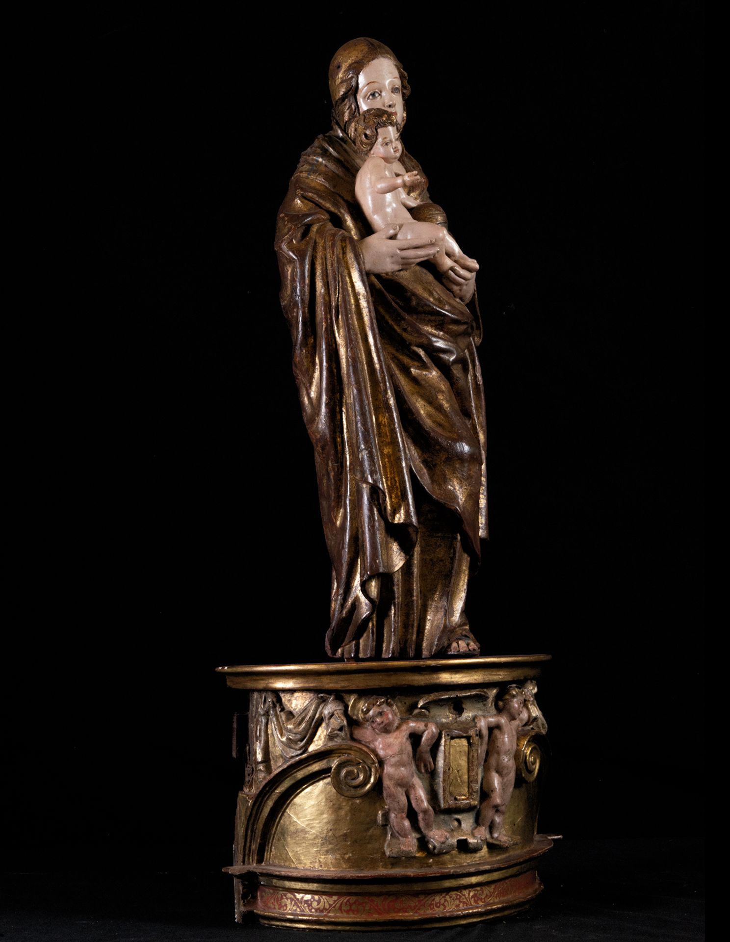 Spectacular Large Virgin with Child in her arms in wood carving, Romanist school of the 16th century - Image 7 of 9