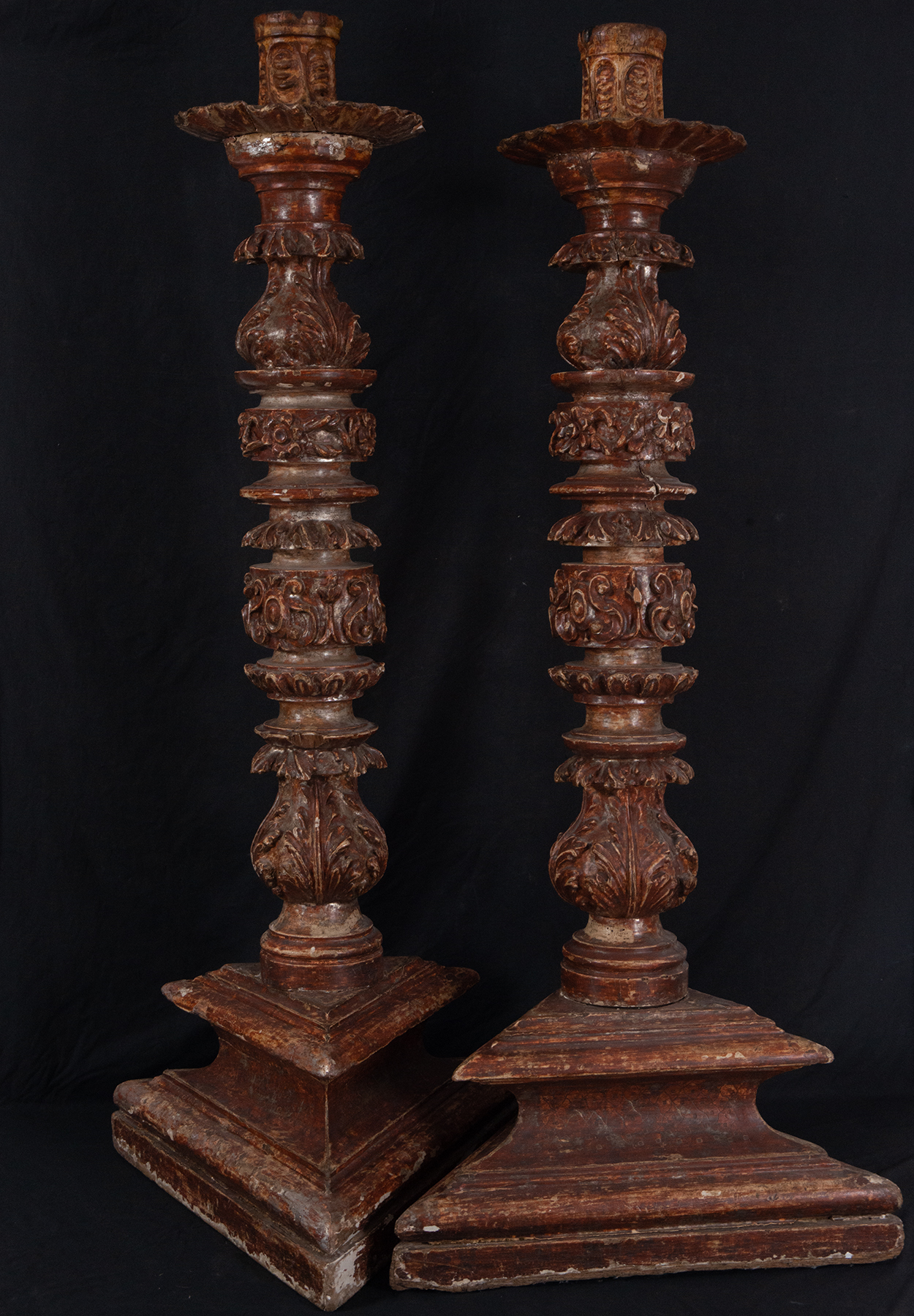Important Large Pair of Colonial Torcheros from the 17th century, silver sgraffito, Mexico, Viceroya