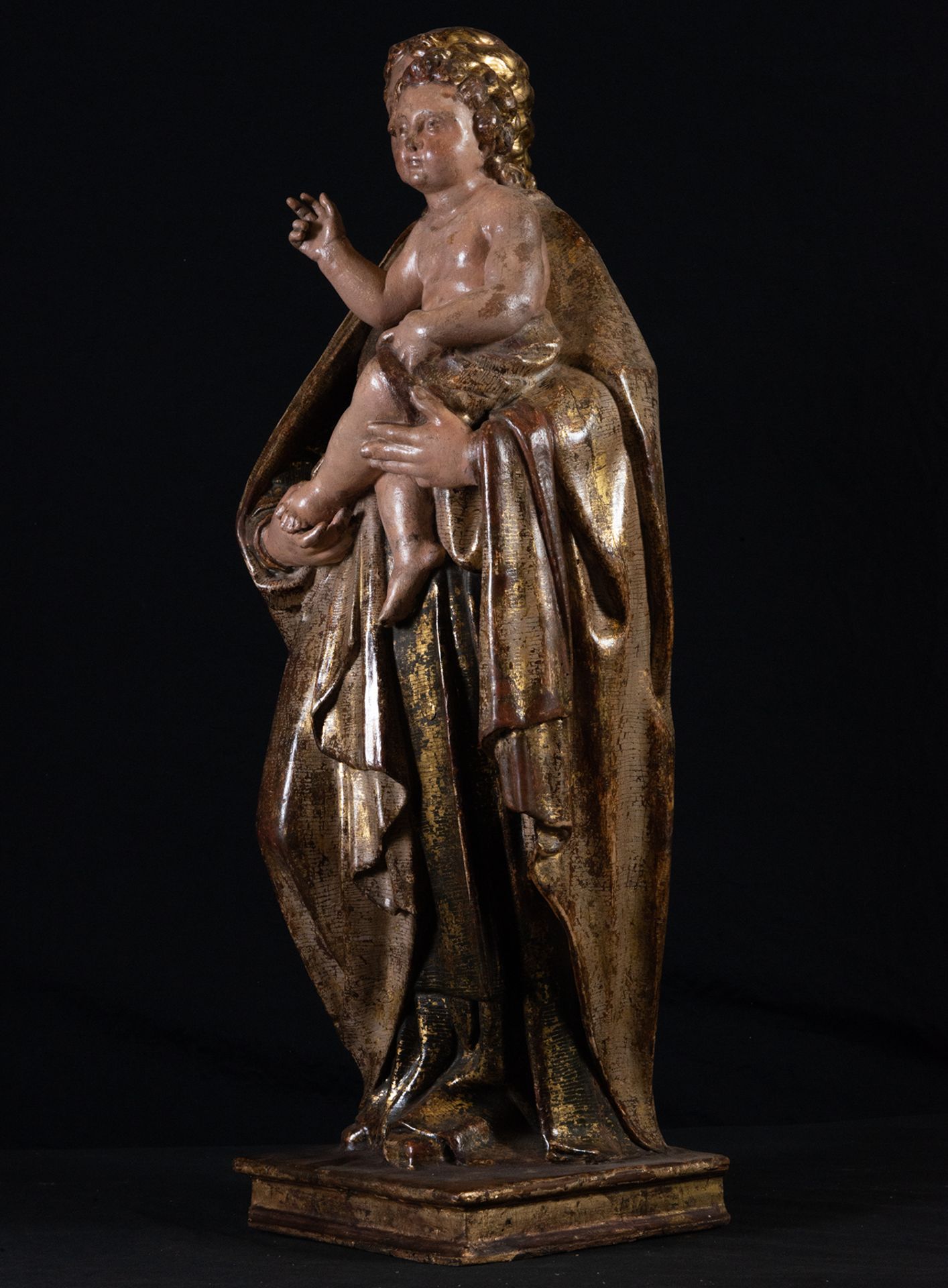 Important Virgin with Child in her arms, attributable to Sebastián Ducete (1568-1621), Castilian Ren - Image 5 of 7