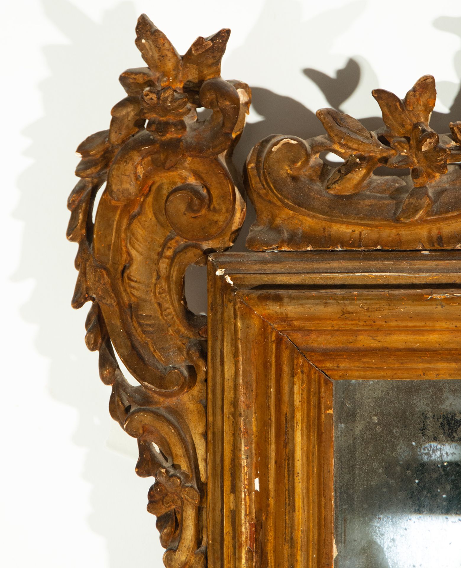 Cornucopia mirror from the 18th century, in carved and gilded wood - Image 4 of 5