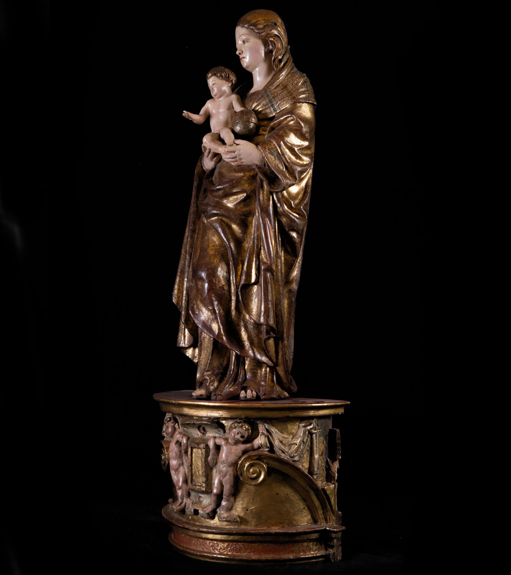 Spectacular Large Virgin with Child in her arms in wood carving, Romanist school of the 16th century - Image 4 of 9