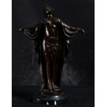 Figure of a Lady in Art Deco style, in patinated bronze. Twentieth century