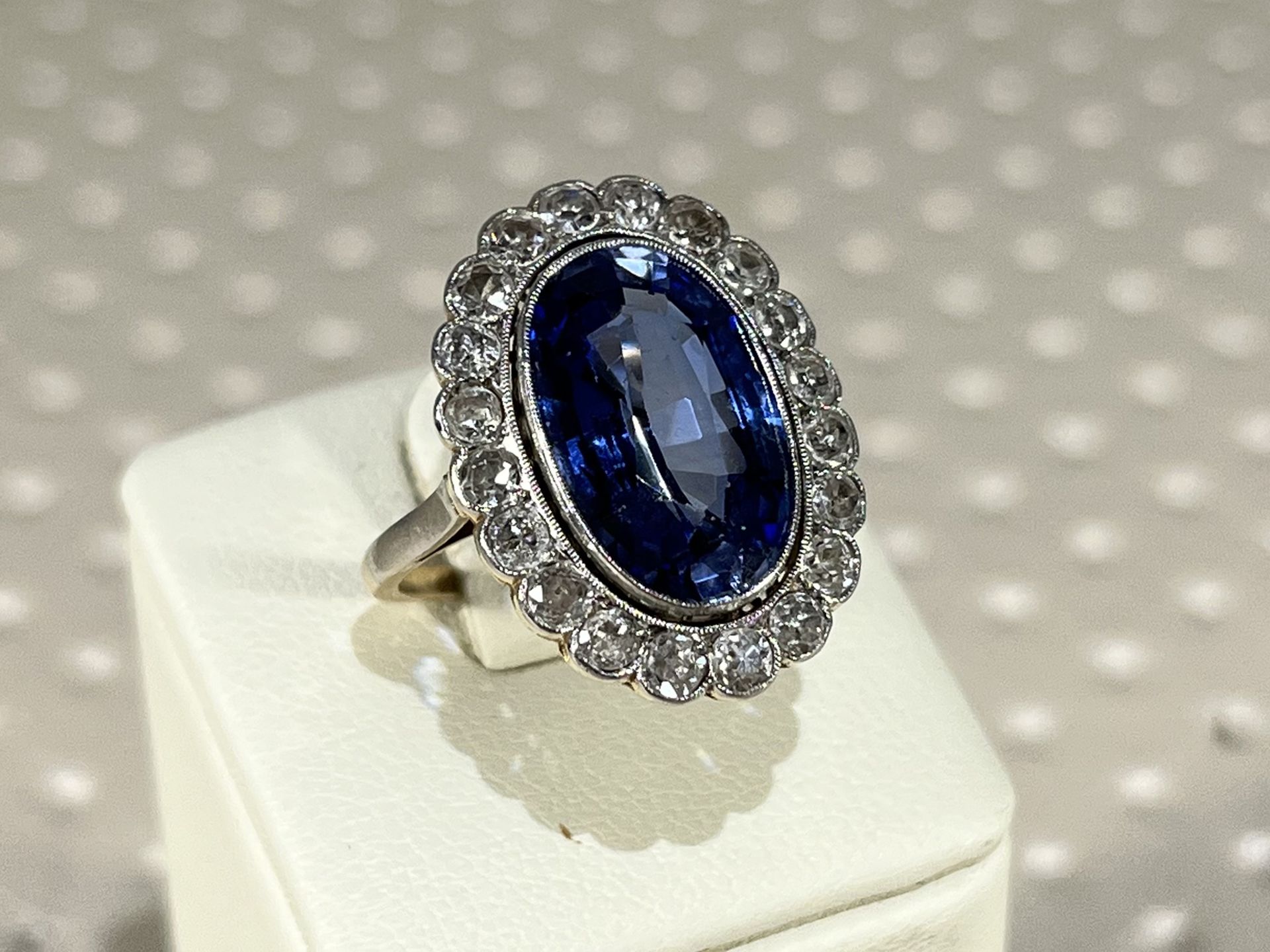 Art Deco ring in 18k yellow and white gold - London oval cut topaz - 20 old cut diamonds - Internal 