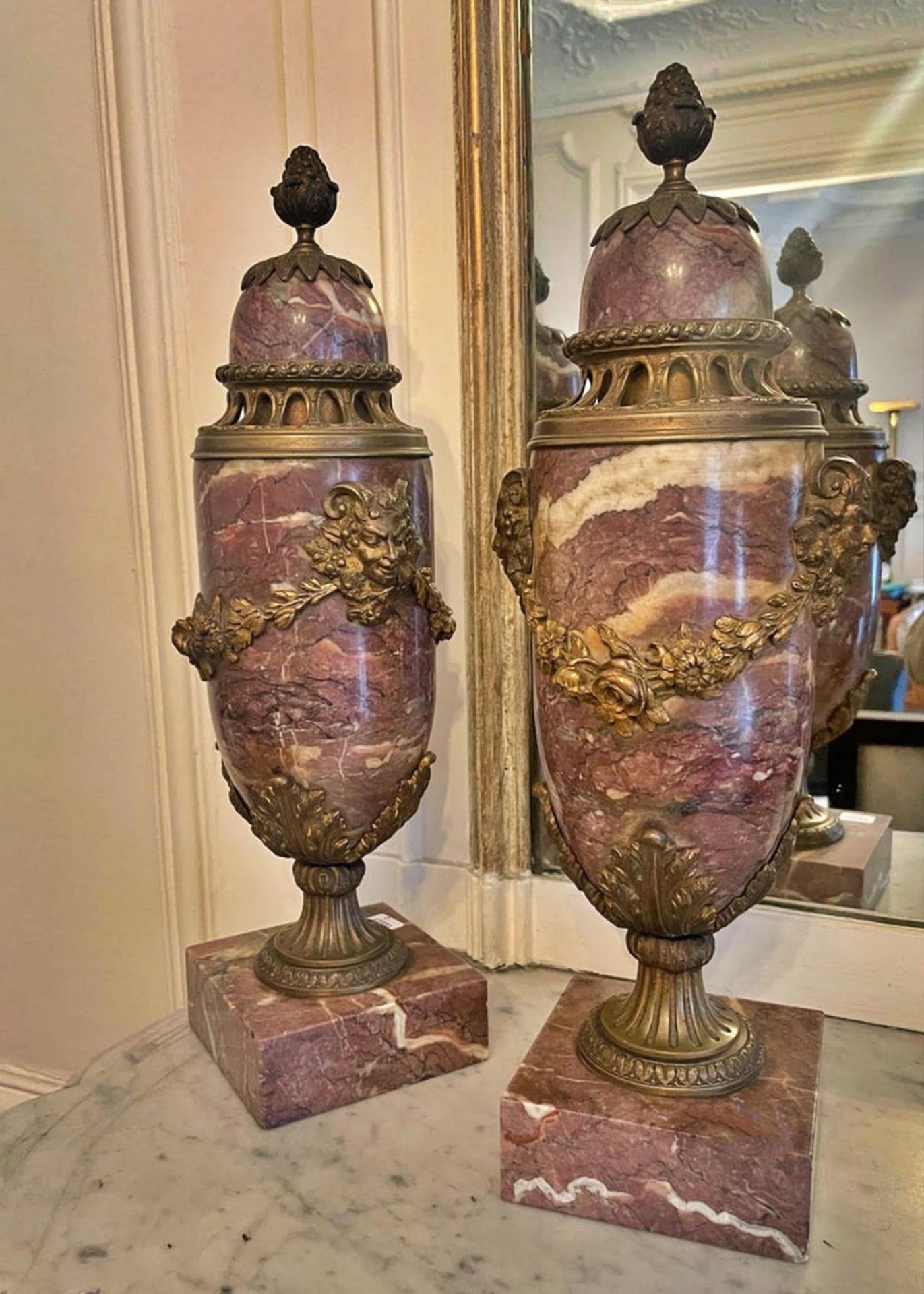 Important pair of perfume vases covered in gilt bronze, 19th century, France