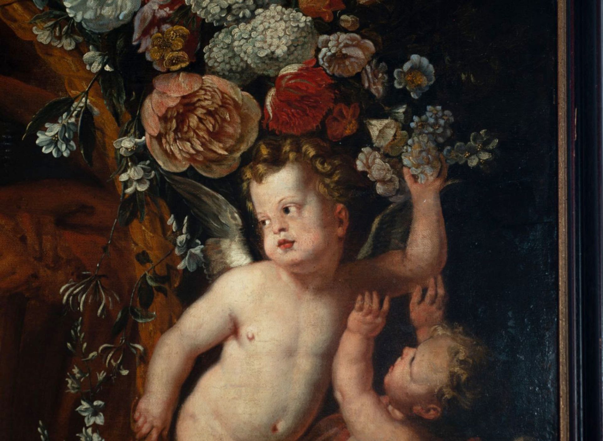 Exceptional Large Flemish Garland with Holy Family, attributed to Erasmus Quellinus II (Antwerp, 160 - Image 7 of 10