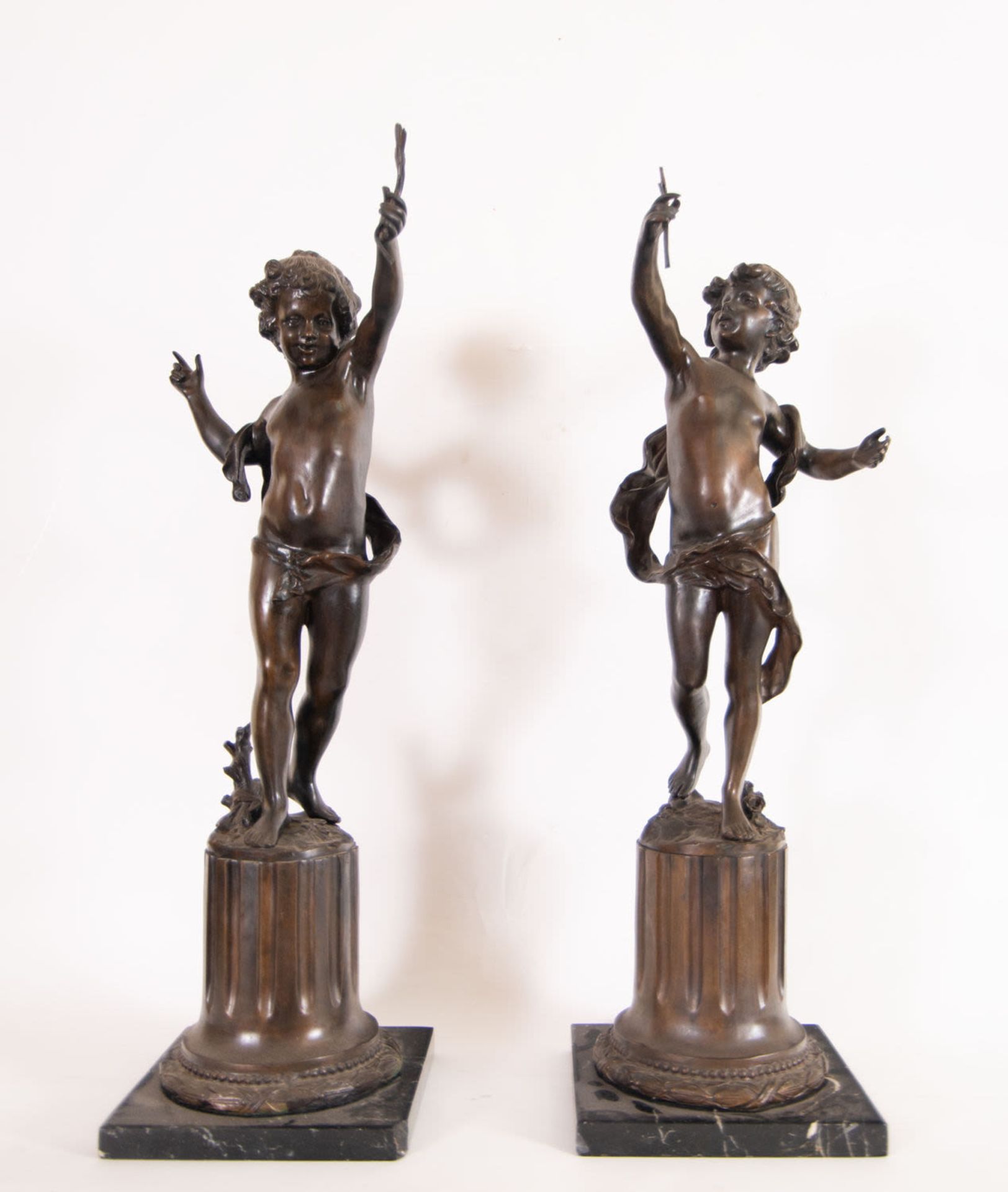 Pair of Important Cupids in Patinated Bronze, French School of the 19th Century