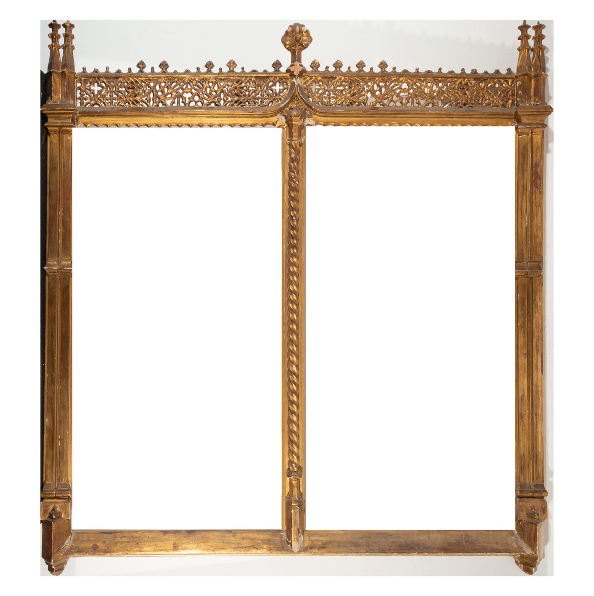 Neo-Gothic diptych type frame in gilded wood, XIX century