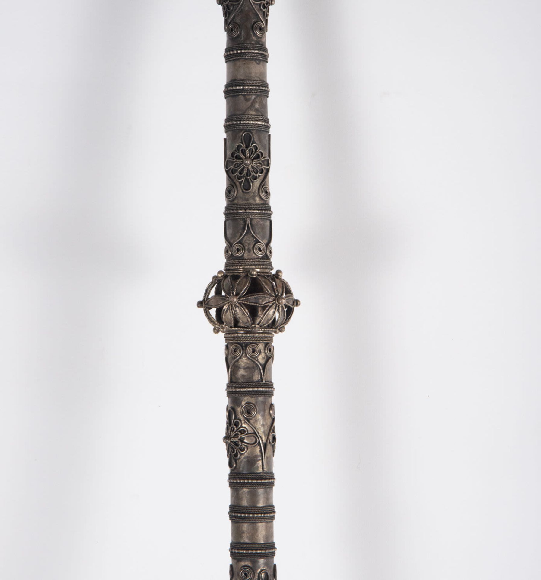 Indonesian Ceremonial Silver Pipe, 19th Century - Image 7 of 8