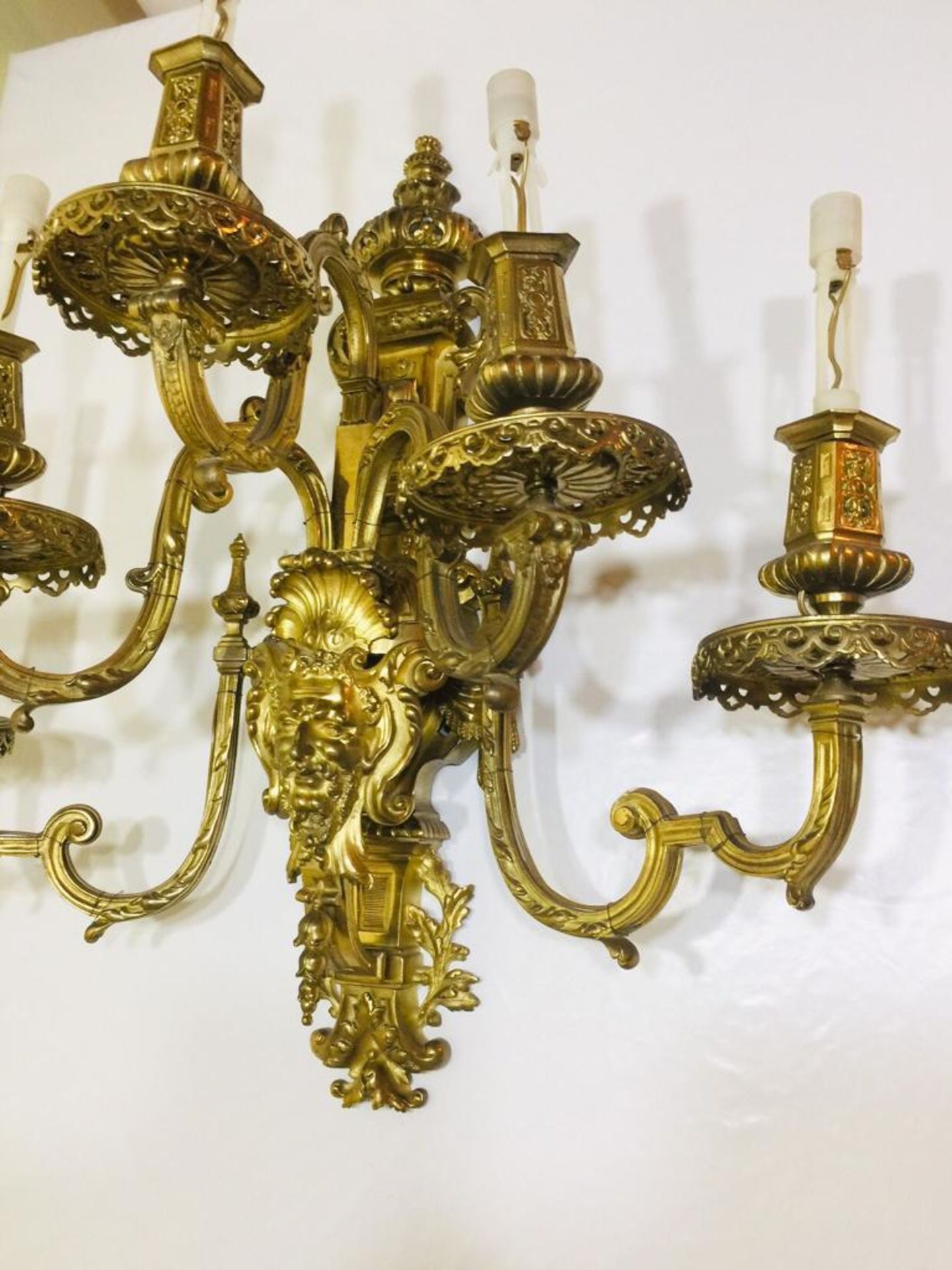 Exceptional Massive Pair of Gilt Bronze Regency Style Wall Appliques , French 19th century - Bild 2 aus 5