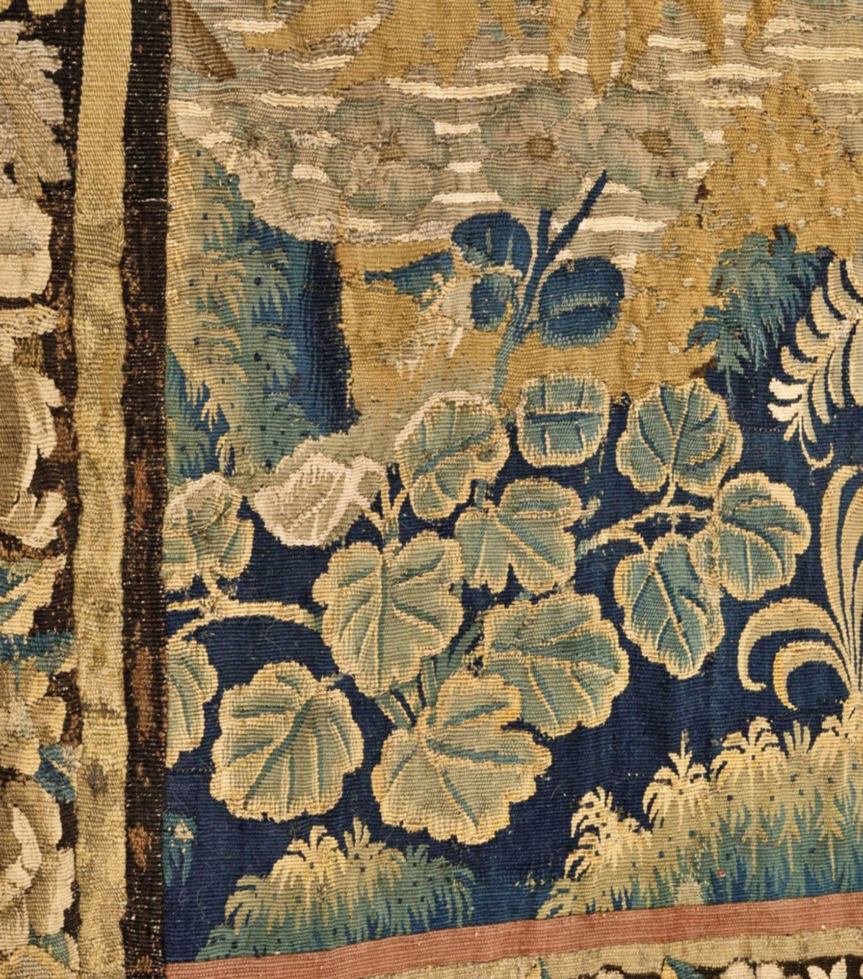 Very Large Verdure Flemish Tapestry from the 17th century - Image 2 of 2