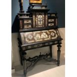 Exceptional Florentine Cabinet in marquetry of rosewood, lapis lazuli, agate, silver and bone, Flore