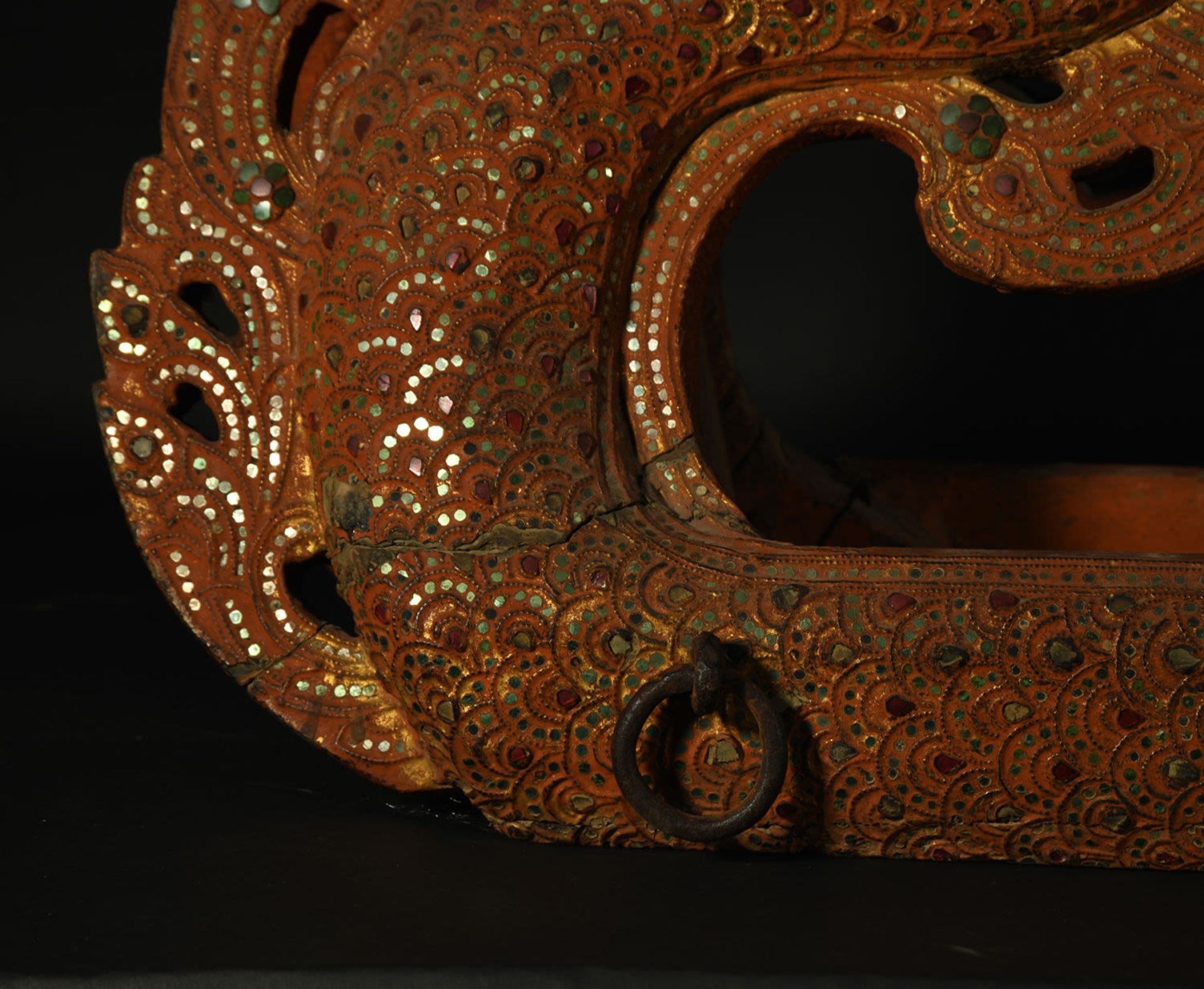 Extraordinary Large Imperial Thai Hanging Planter, 18th century - Image 10 of 13