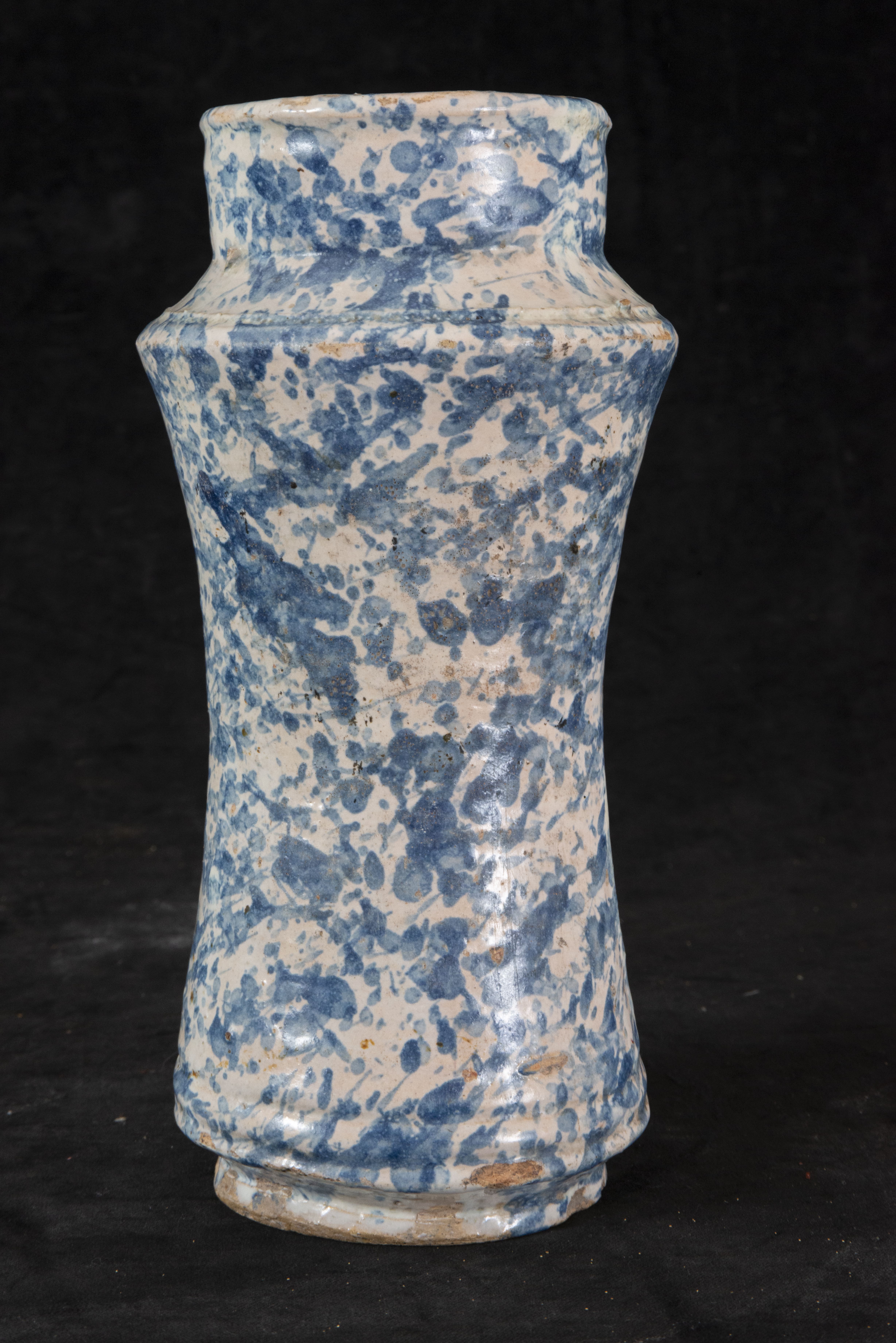 Albarelo from Talavera in cobalt blue glazed ceramic, 17th century