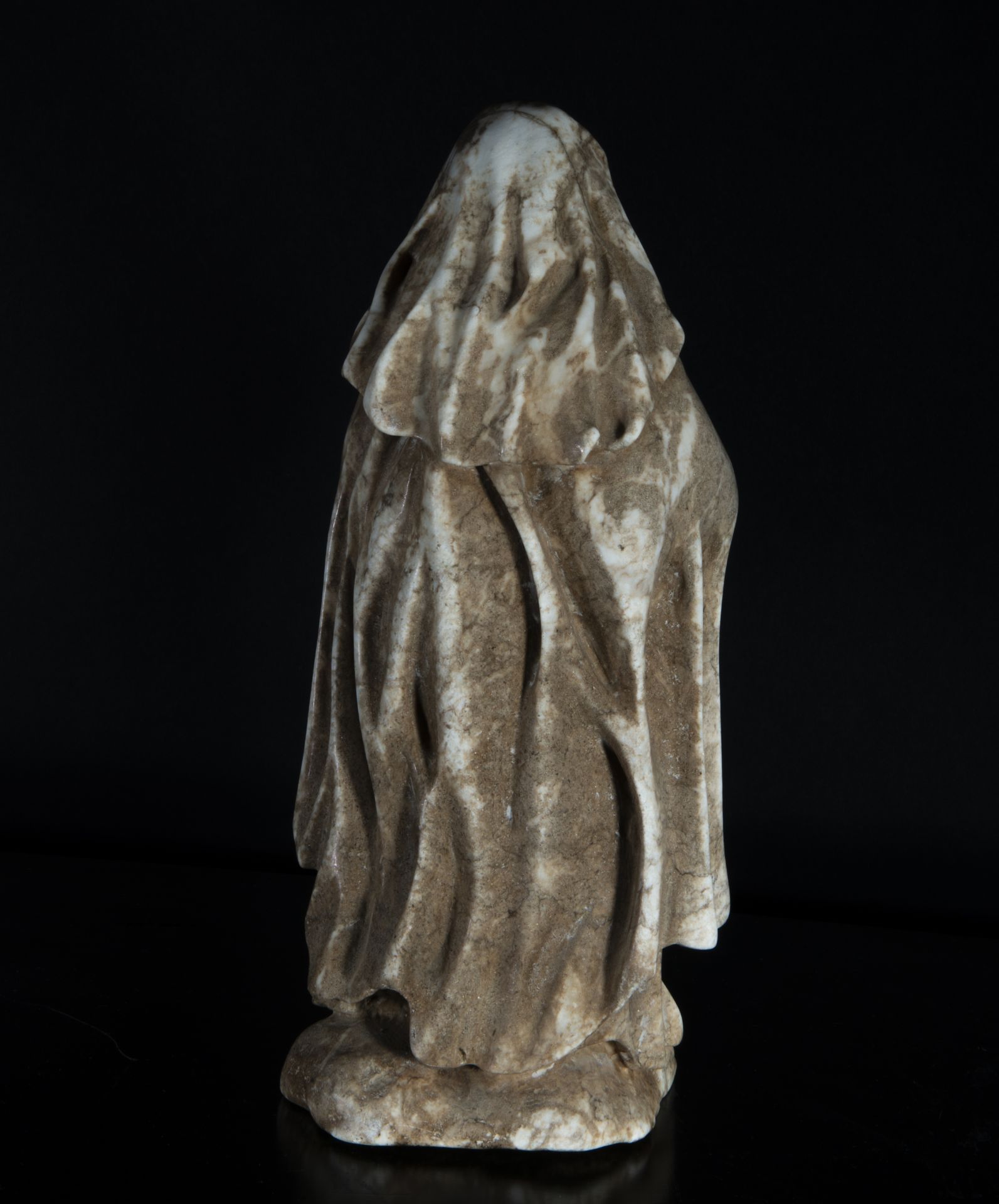 Portuguese Virgin in Alabaster carving, possibly 17th century, Portuguese work - Image 3 of 4