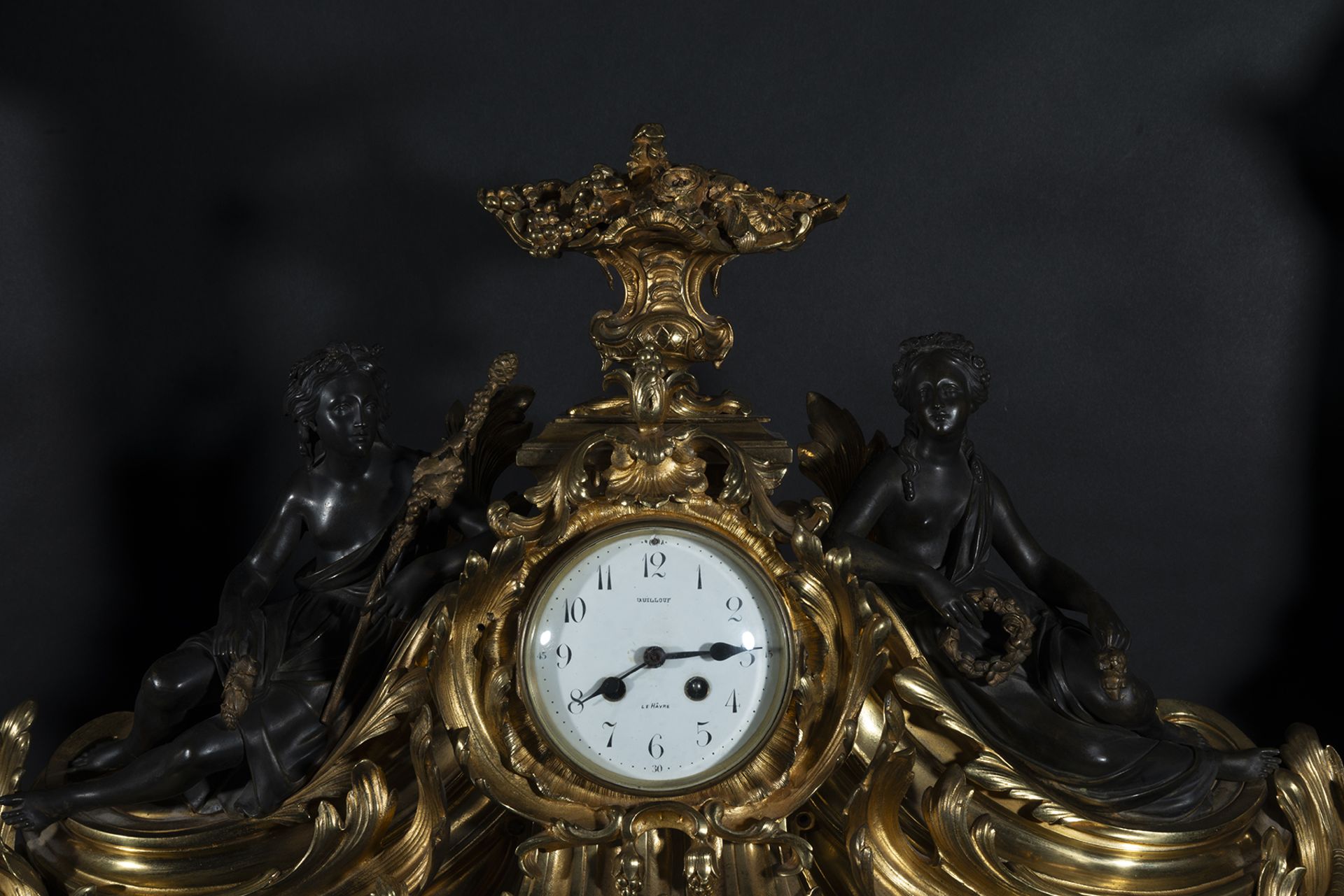 Very large Regency style Table Clock with garrison of Guardian Angels, in gilt and blued bronze, 19t - Image 3 of 8