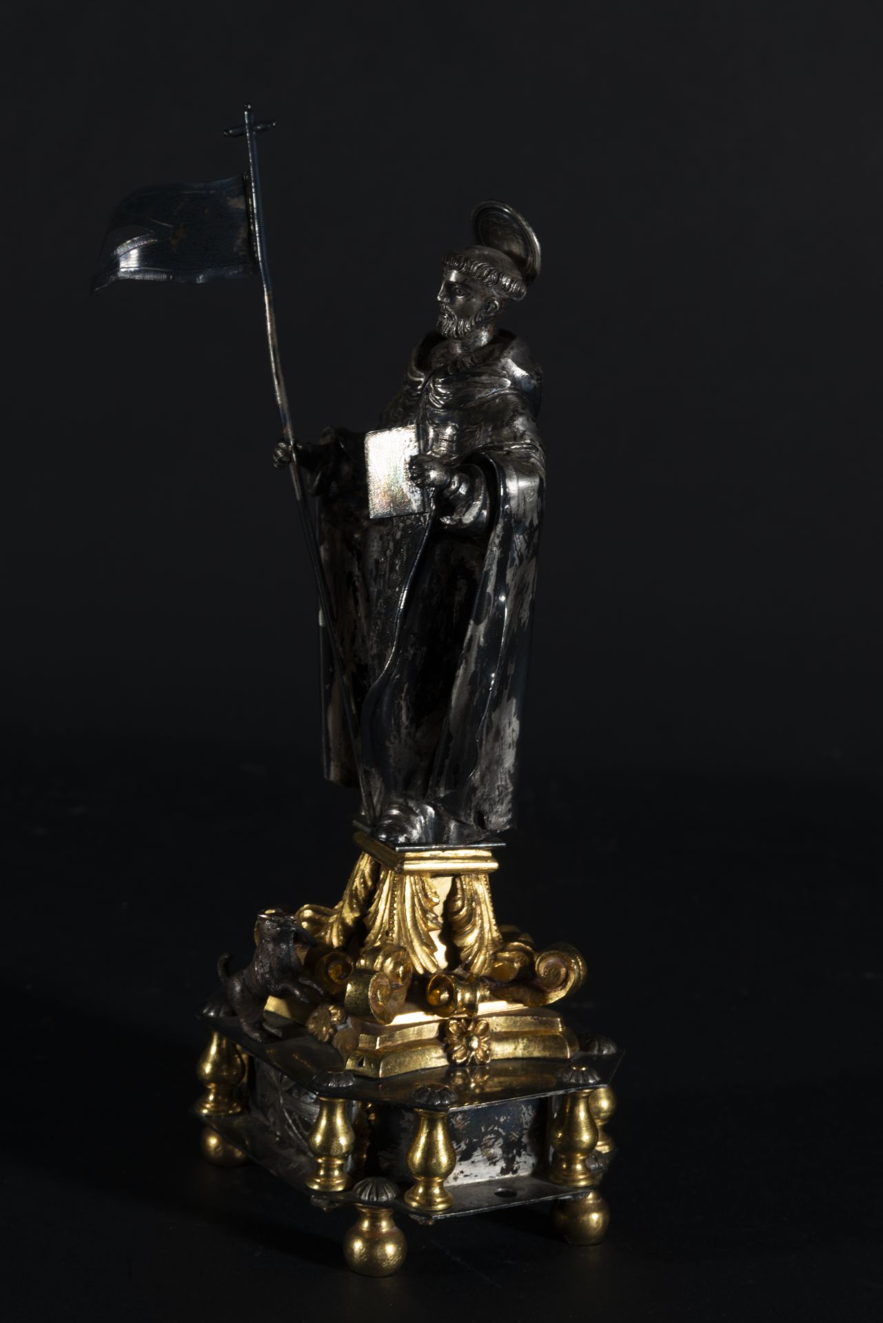 Very Important Saint Dominic of Guzmán in embossed fine silver and gilded copper with a thick 22 car - Image 2 of 7