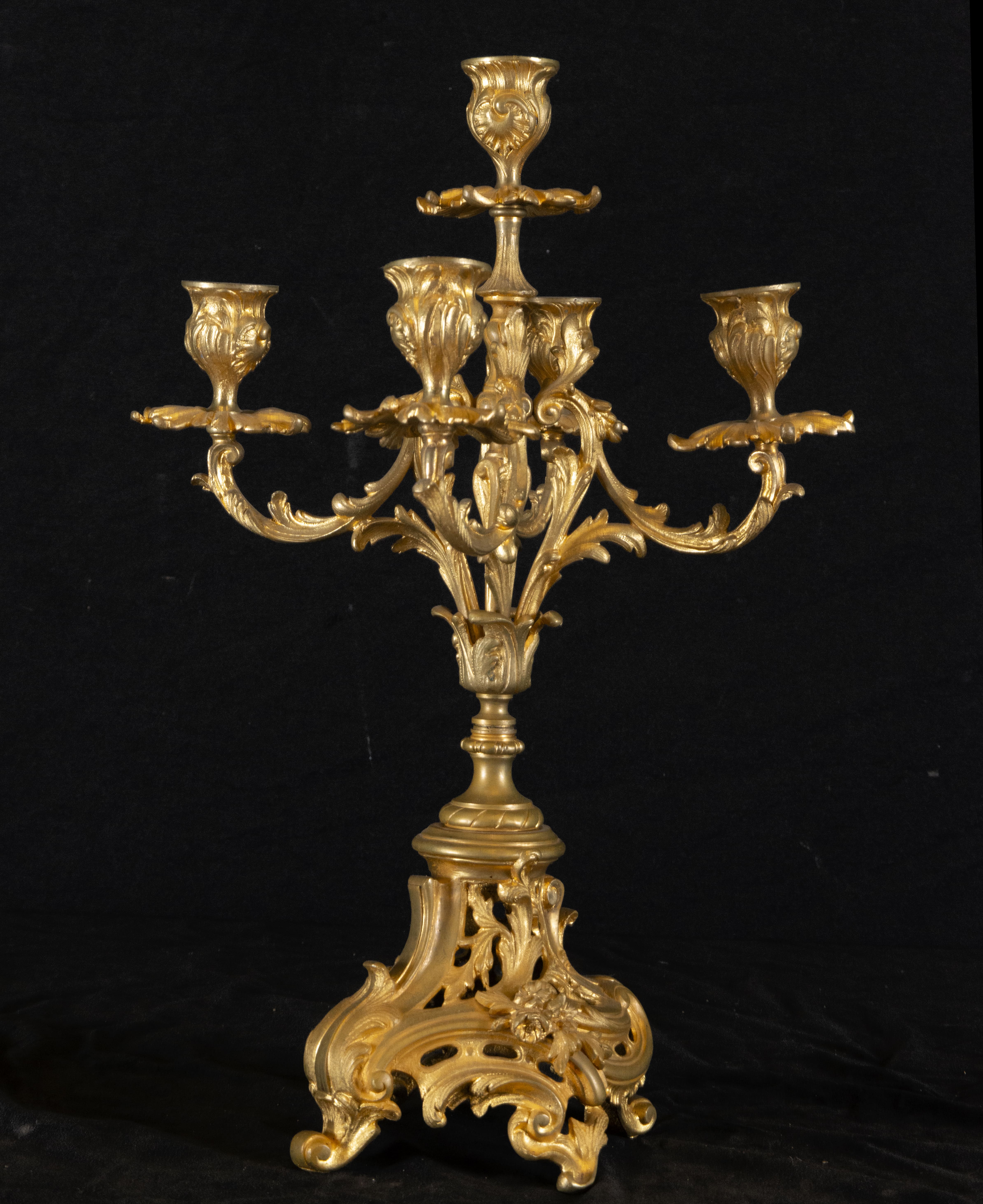 Complete French garrison in mercury gilt bronze in Louis XV style, 19th century French work - Image 3 of 7