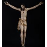 Important Large Colonial Ceylon Christ in Ivory, Portuguese colonial work from the end of the 16th c