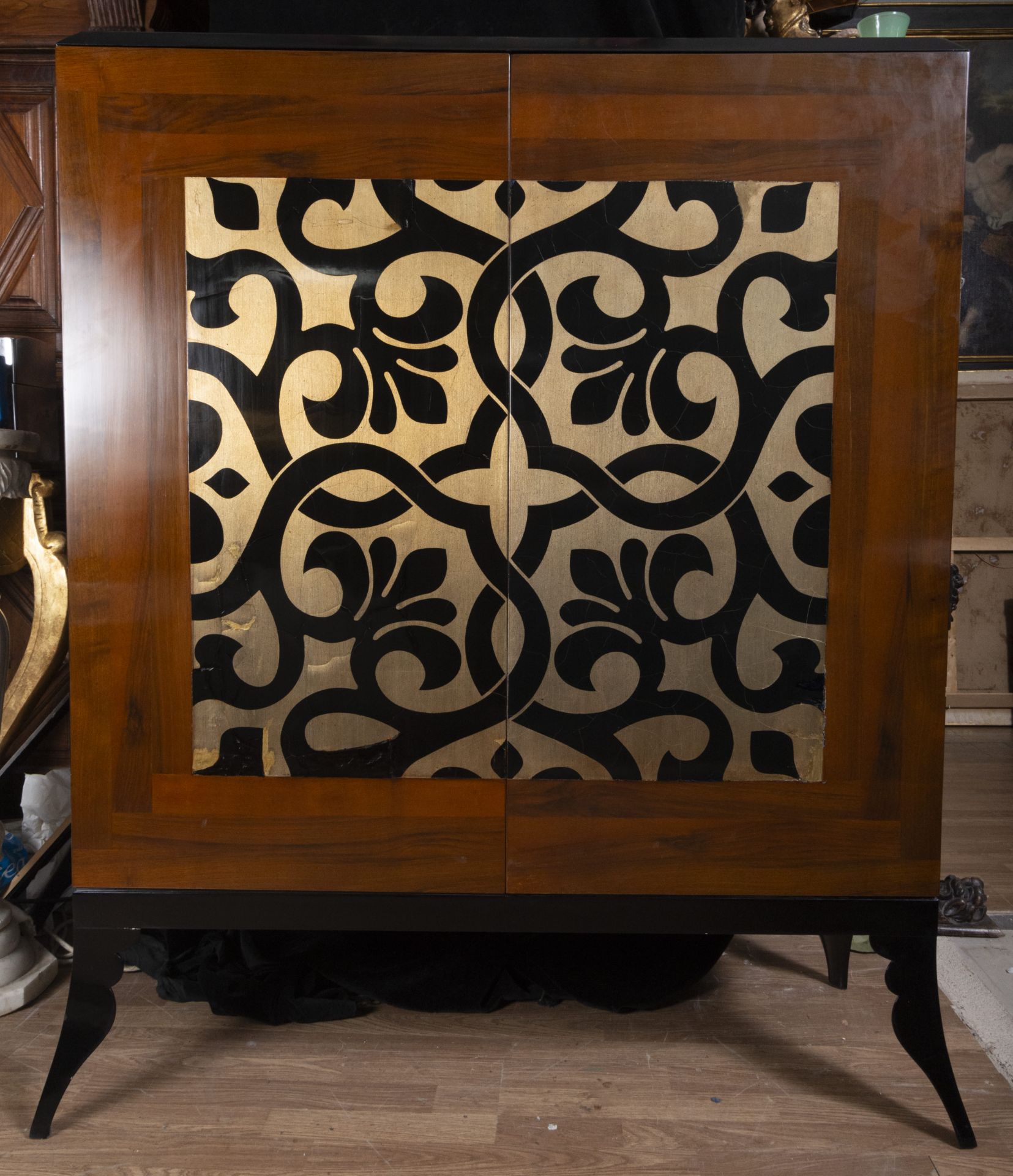 Important Bar Furniture in Rosewood marquetry and ebonized wood in the style of Carlo Bugatti, Itali