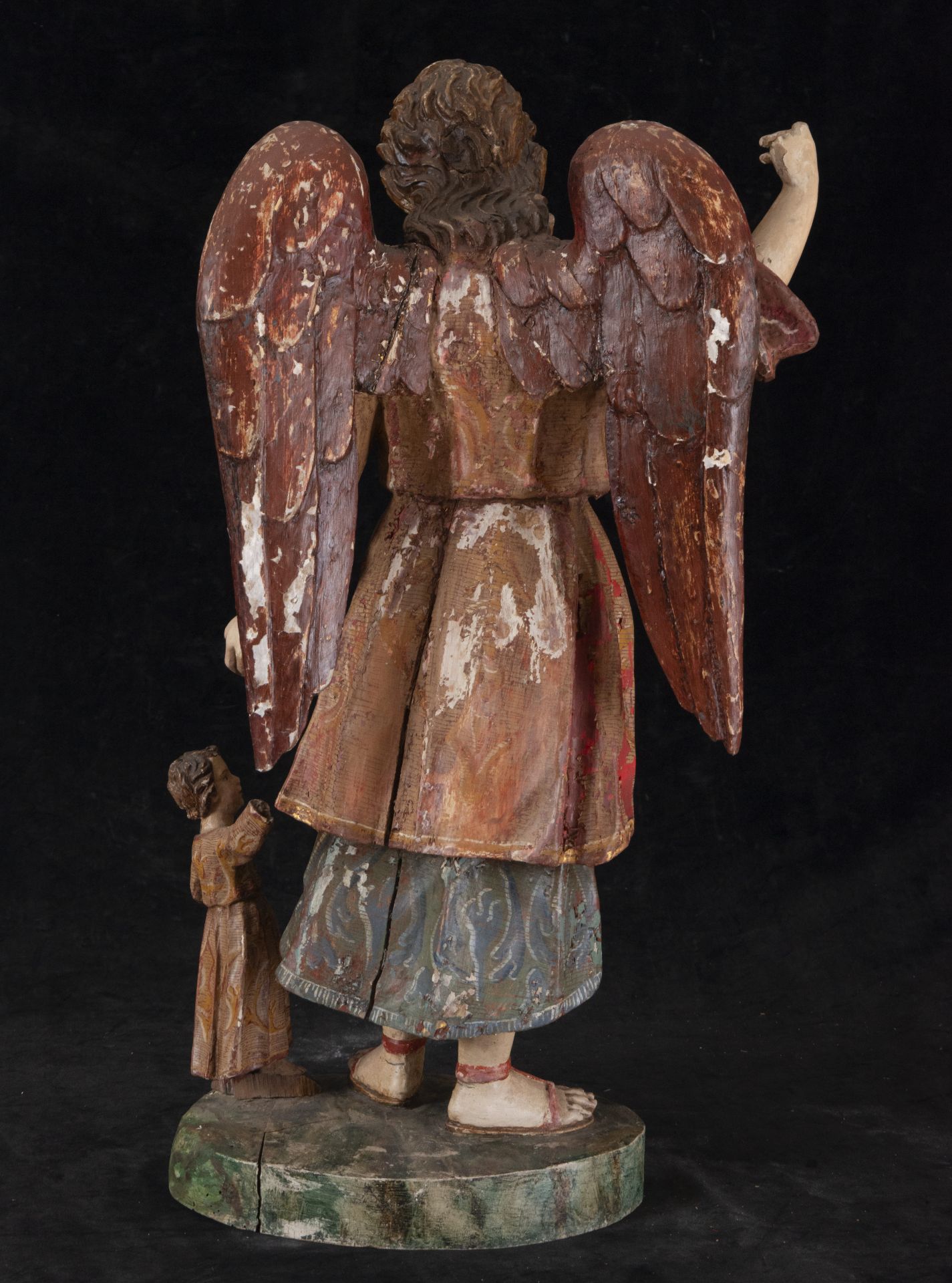 Large Carving of the Archangel Saint Raphael next to Tobías, Bolivian colonial school from the end o - Image 4 of 4