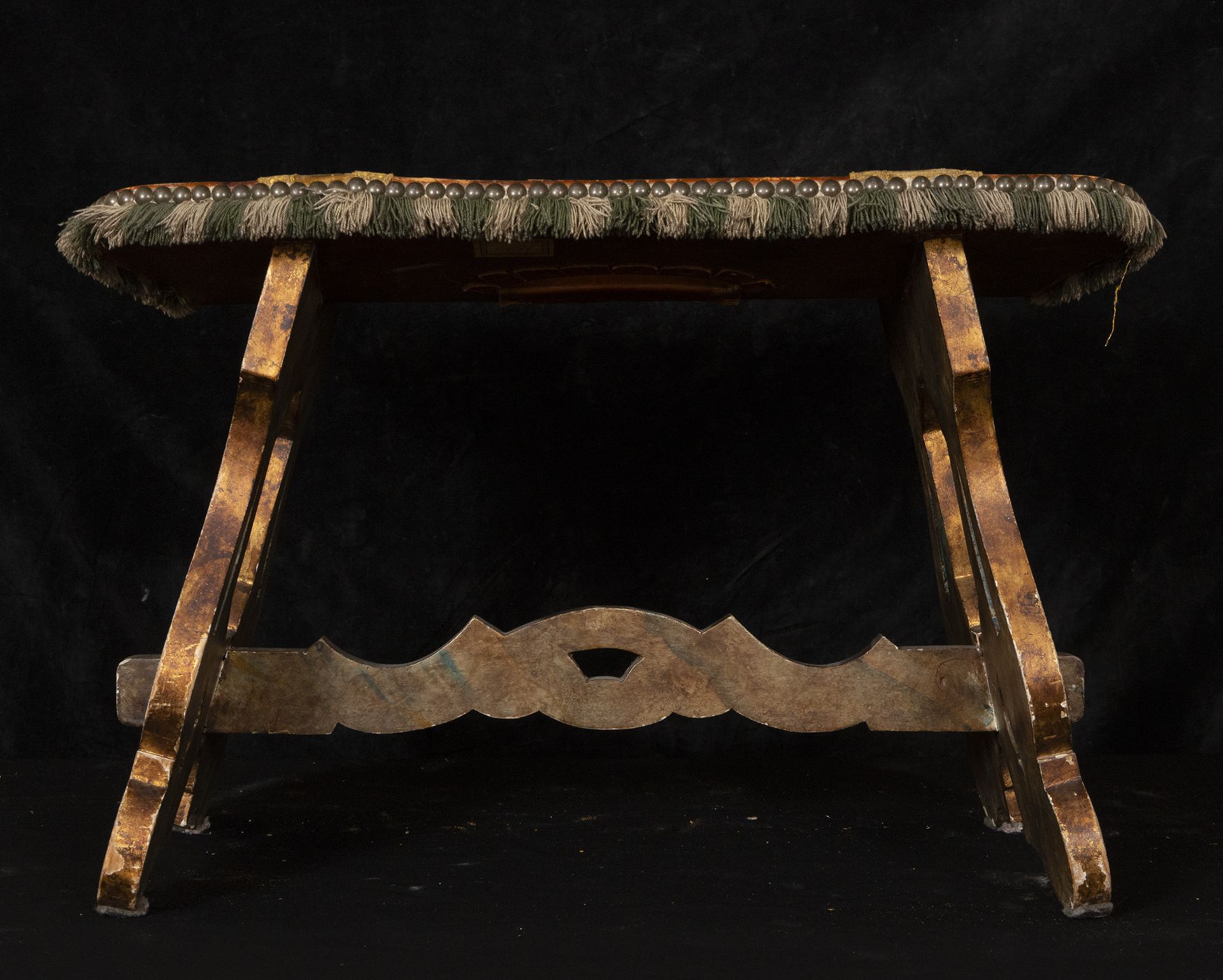 Pair of Venetian Armchairs in wood and velvet, 18th century - Image 7 of 7