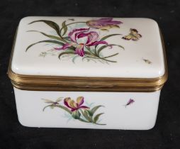 Pinder enameled English porcelain jewelry box, Bourne & Co., England, 19th century