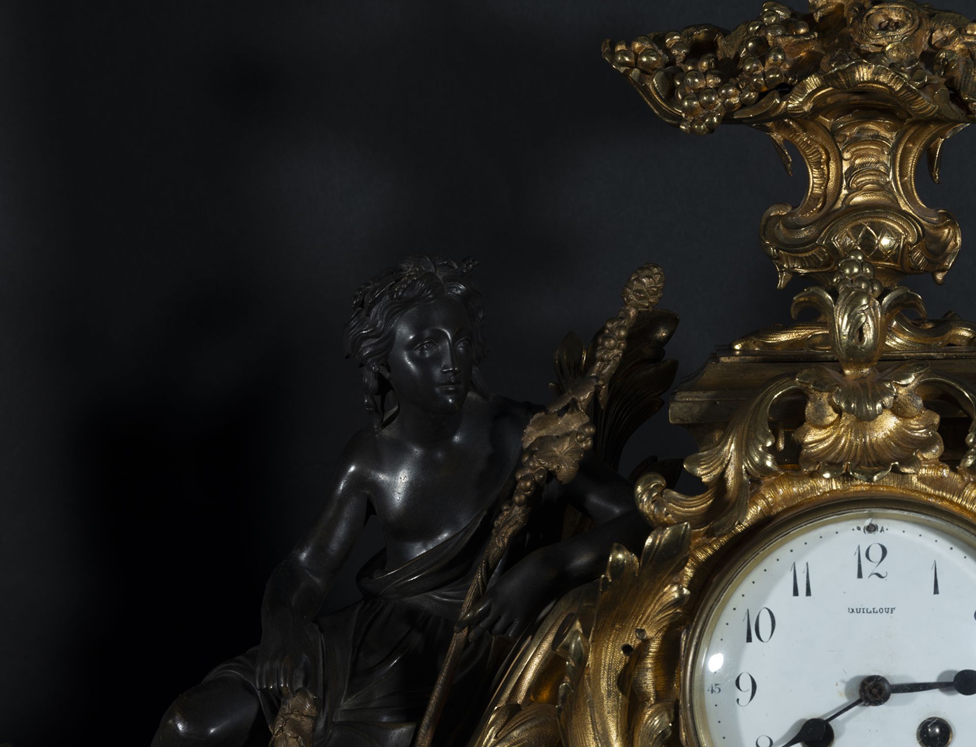 Very large Regency style Table Clock with garrison of Guardian Angels, in gilt and blued bronze, 19t - Image 4 of 8