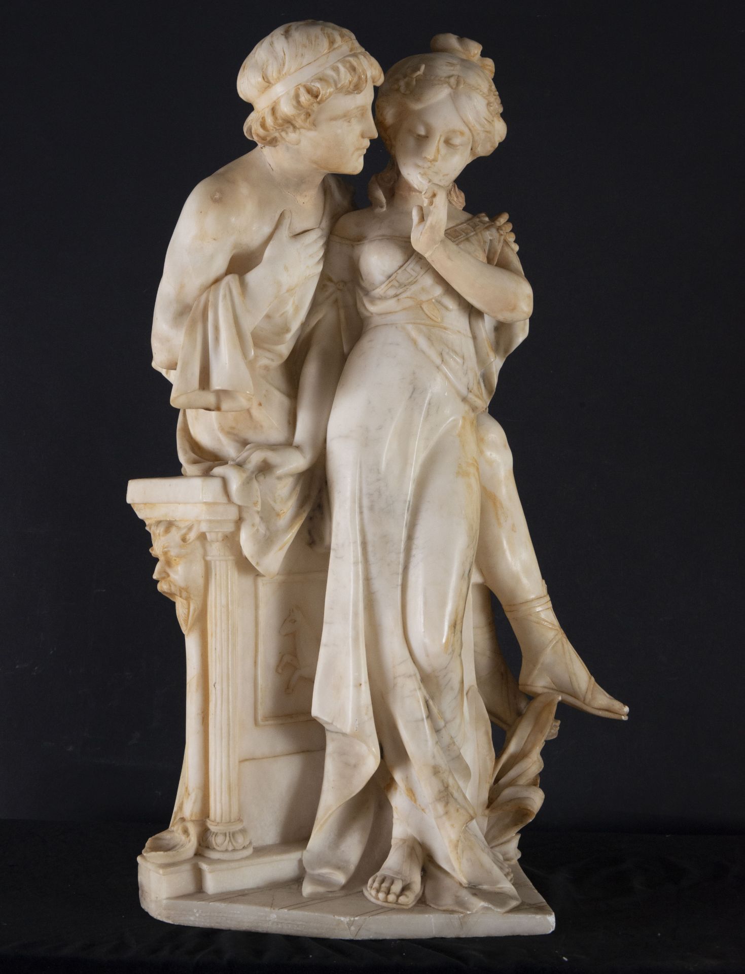 Important Great Couple of Lovers in Alabaster, Adolfo Cipriani, Italy (1880 - 1930), 19th century It