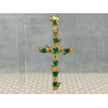 18k gold and Colombian emeralds pendant cross from Muzo