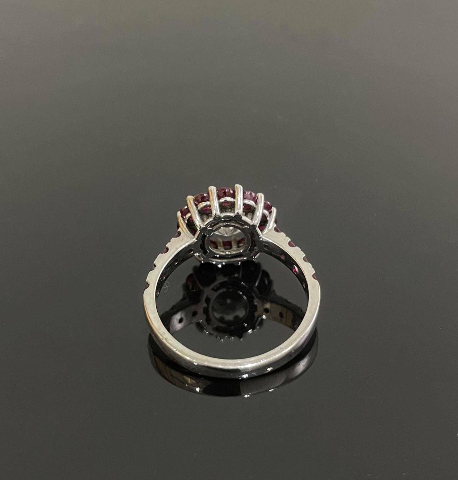 White Gold Ring with Diamond and Ruby. - Bild 4 aus 6