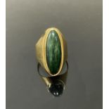 18 kt Yellow Gold and Jade Oval Ring.