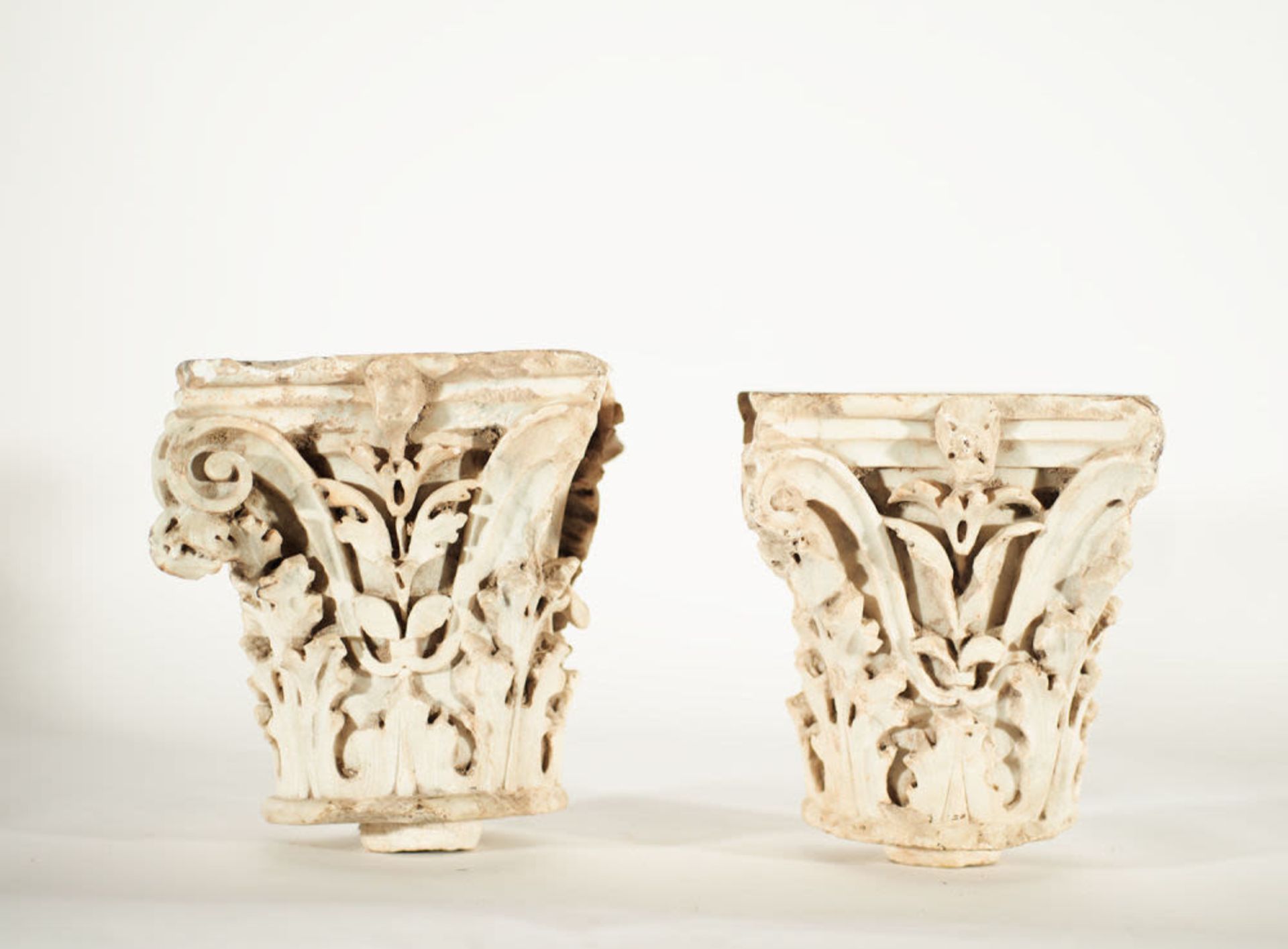 Magnificent Pair of Corinthian Capitals in white marble, possibly Italian and 14th - 15th centuries