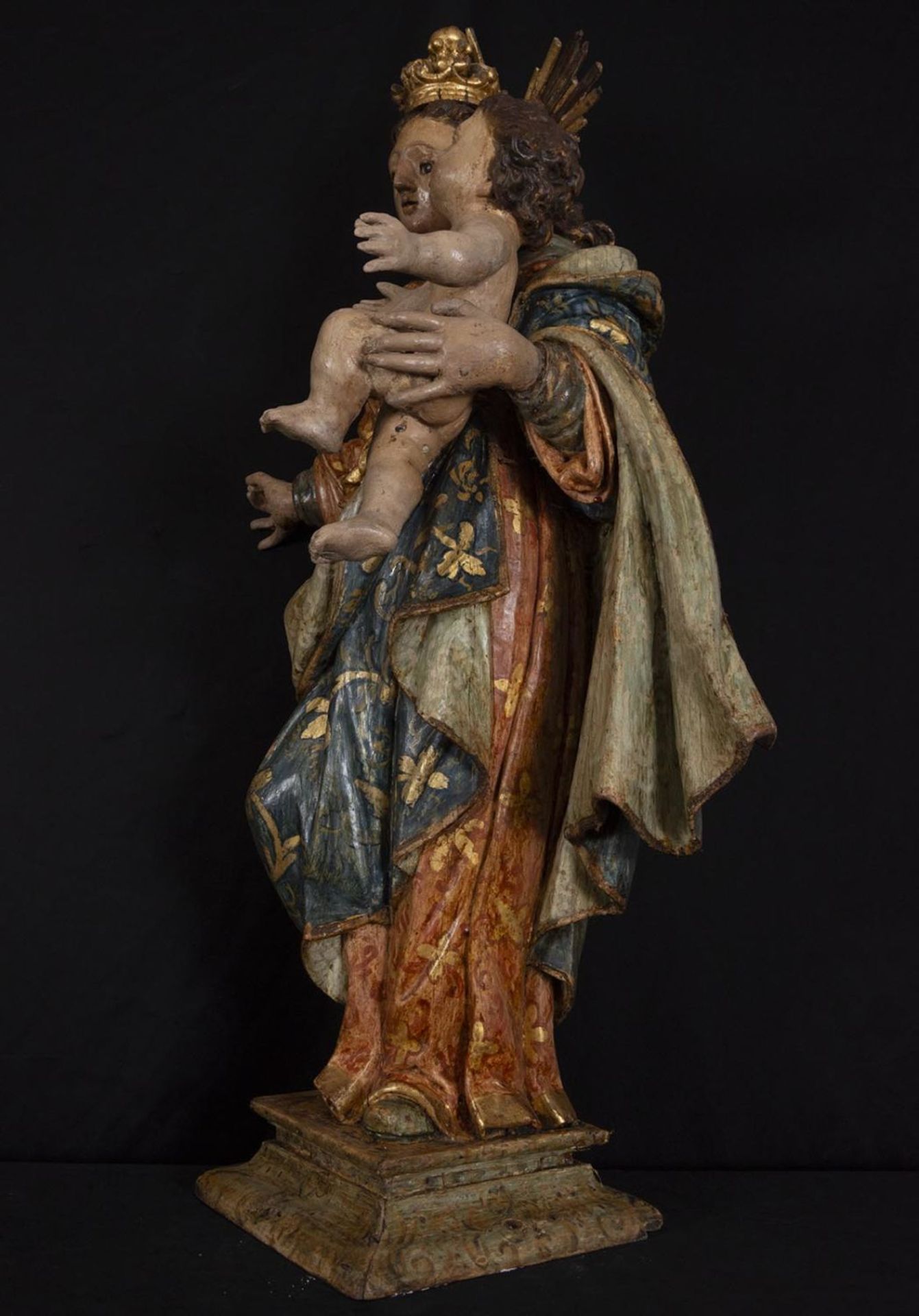 Large Brazilian colonial Virgin with polychrome and original gilding, 18th century, Portuguese colon - Bild 4 aus 10