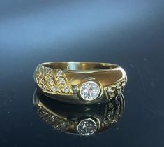 18kt Yellow Gold and Diamonds Ring