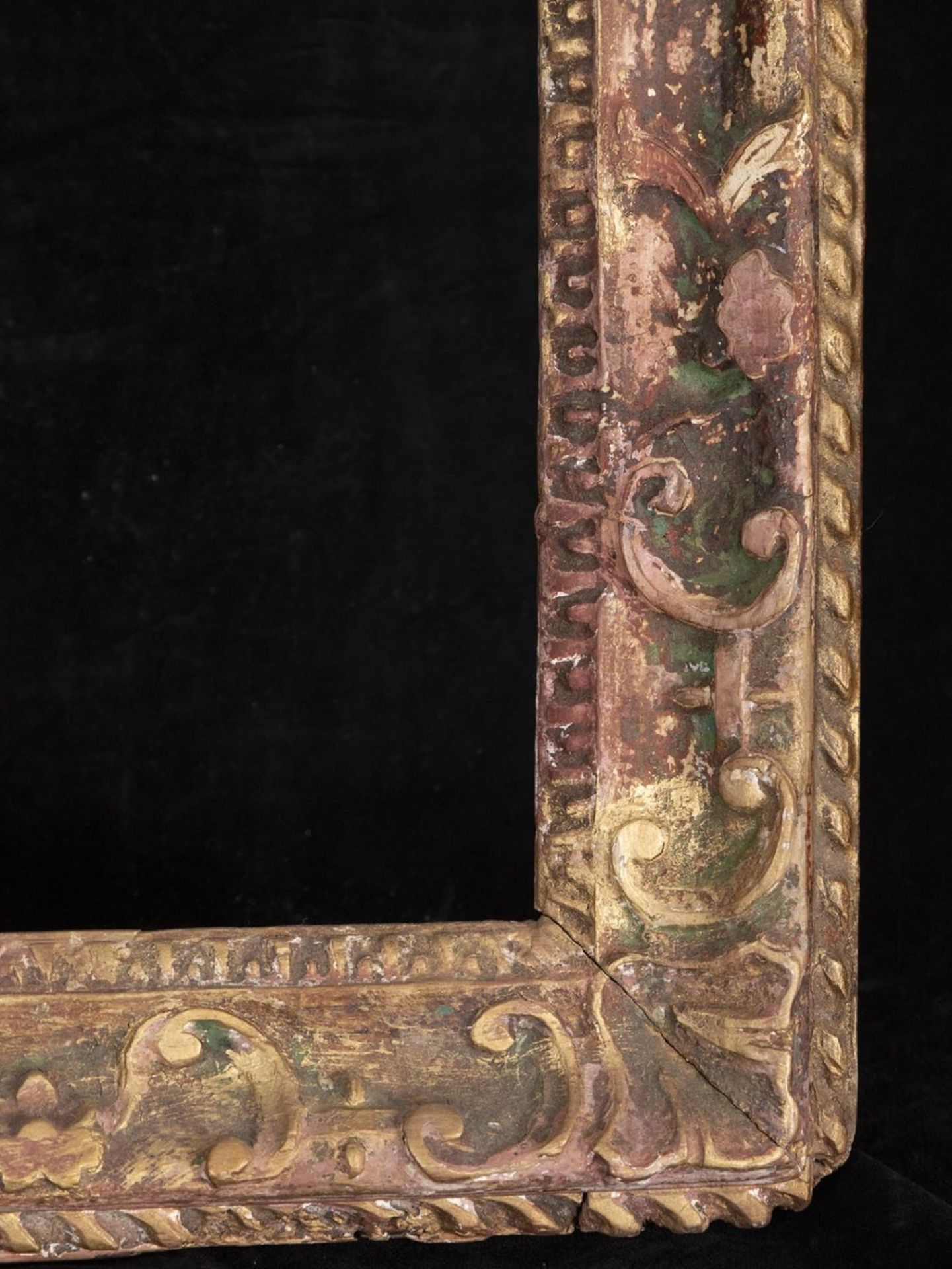 Colonial frame in gilded and polychrome tropical wood Mexican from the 17th century - Bild 2 aus 3