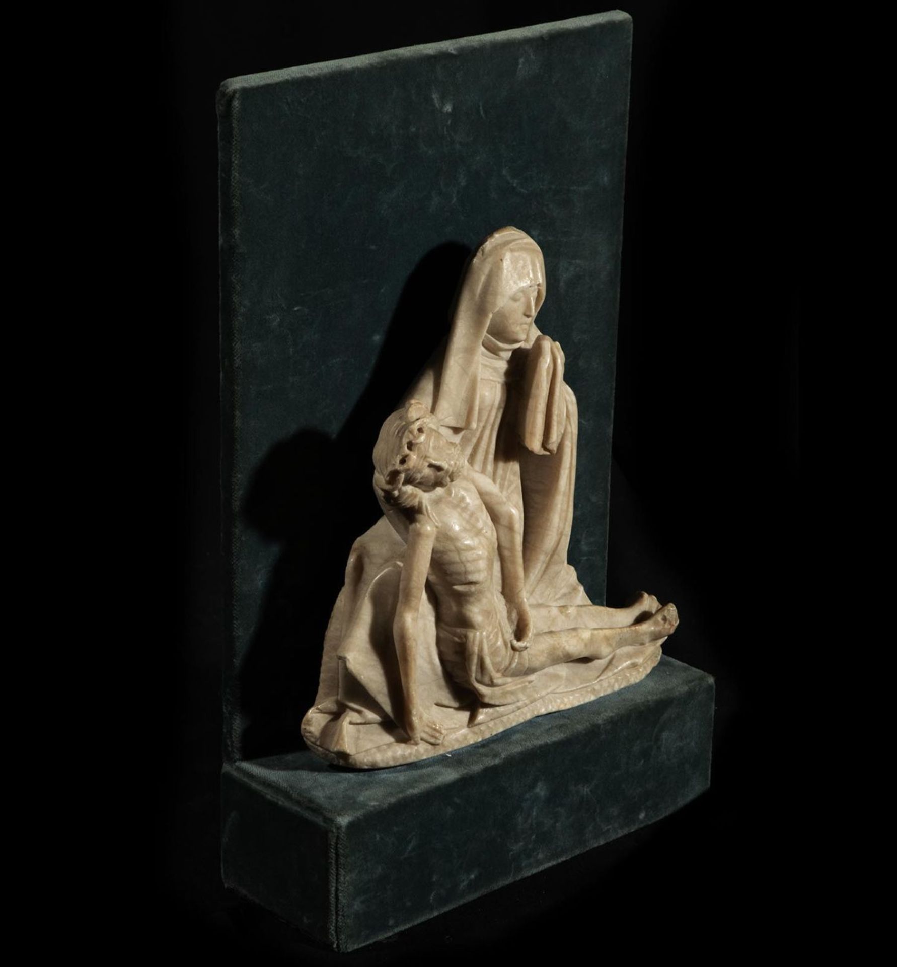 Flemish Gothic style alabaster pietá, possibly 19th century - Image 4 of 5