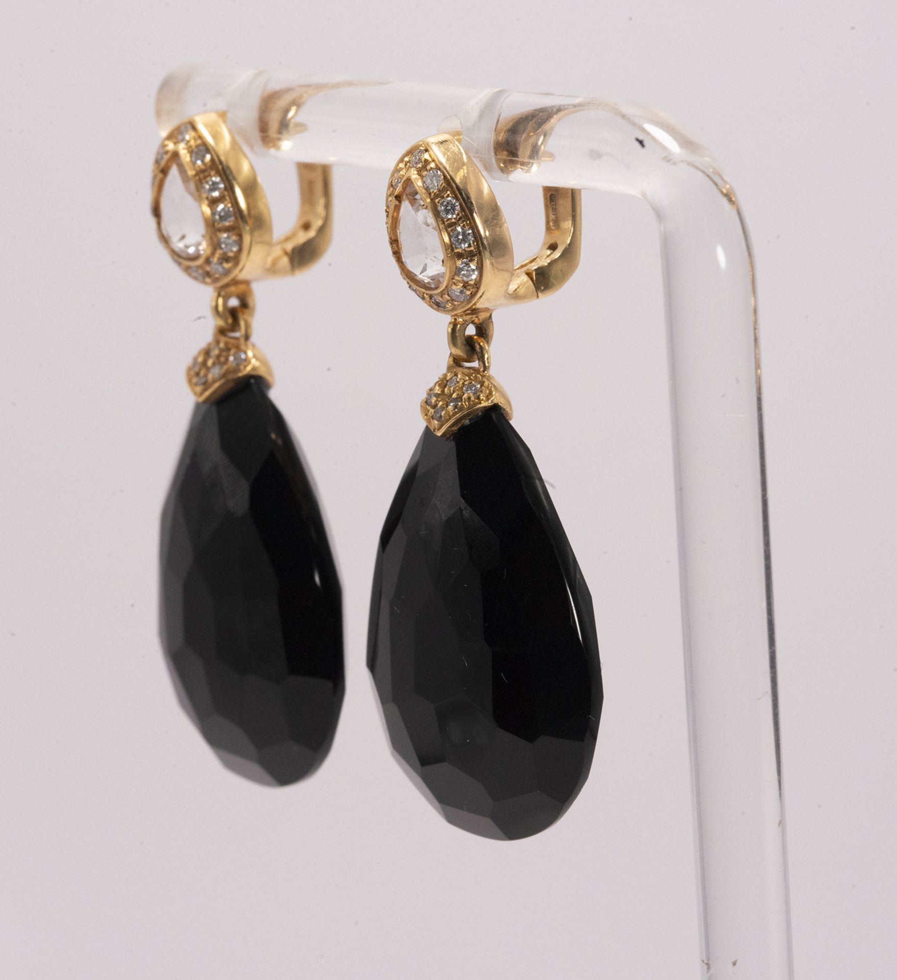 Elegance Black Earrings - Image 2 of 5