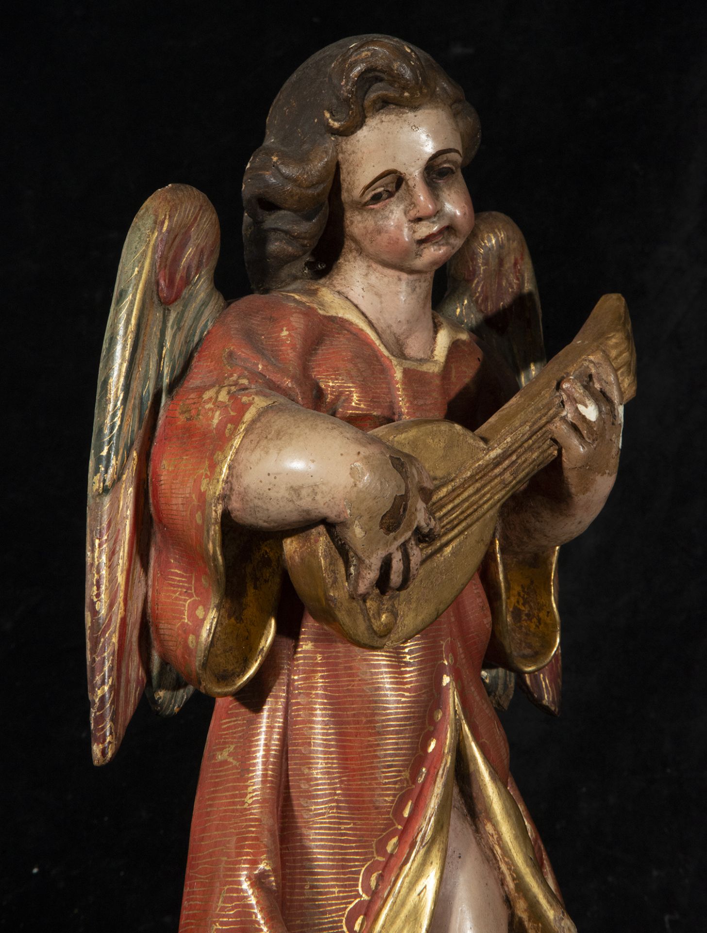 Pair of Elegant Portuguese or Sevillian Musician Angels from the late 16th century. Early 17th centu - Bild 11 aus 12