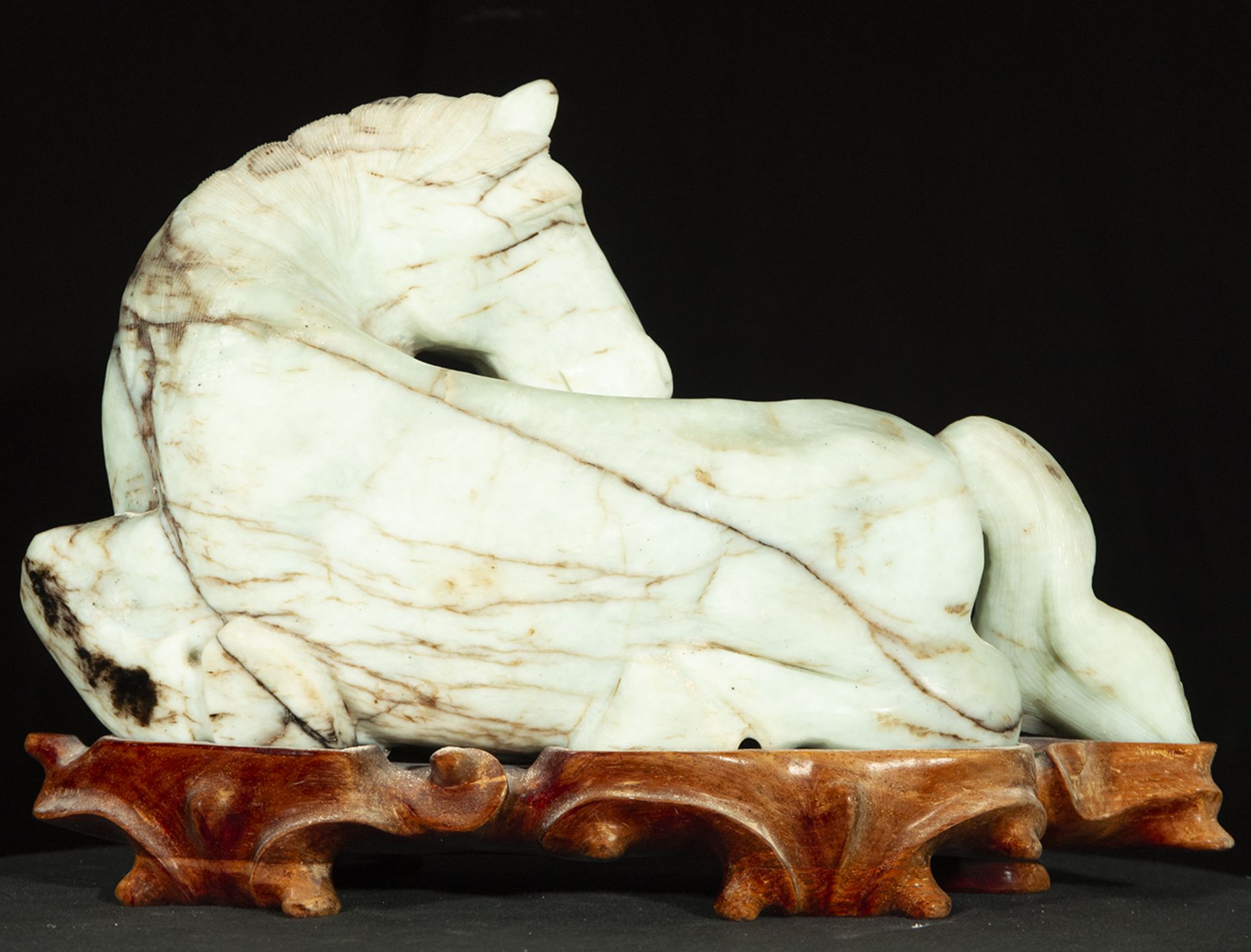 White jade sculpture of a Chinese Han style horse, 20th century Chinese school - Image 6 of 6