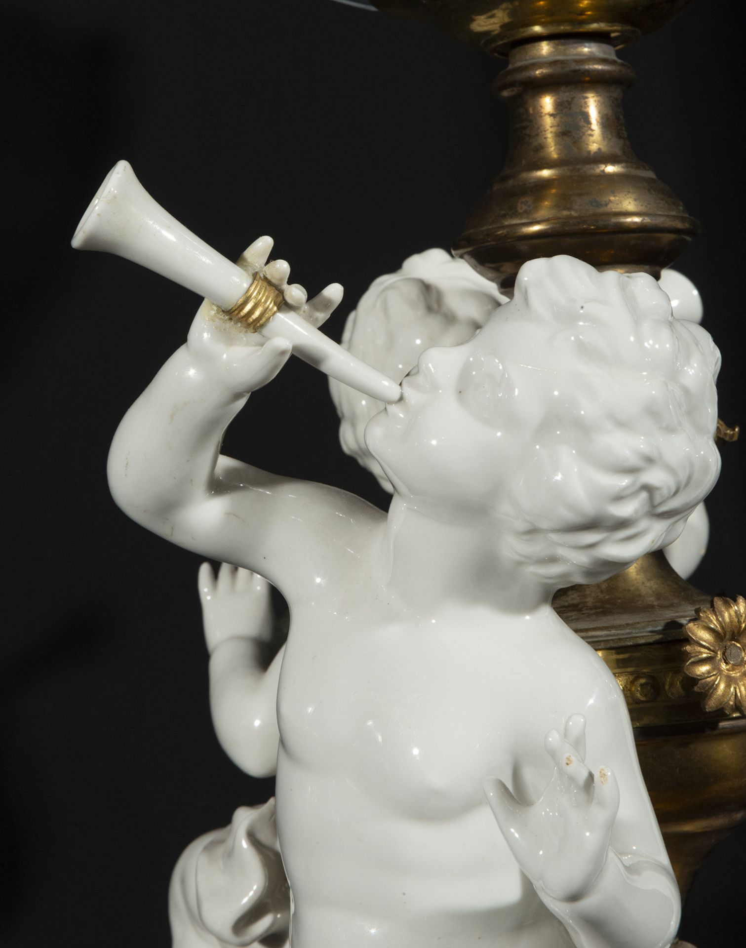 Surtouot or Napoleon III Centerpiece with cherubs in Sèvres porcelain and gilt bronze, end of the 19 - Image 2 of 5