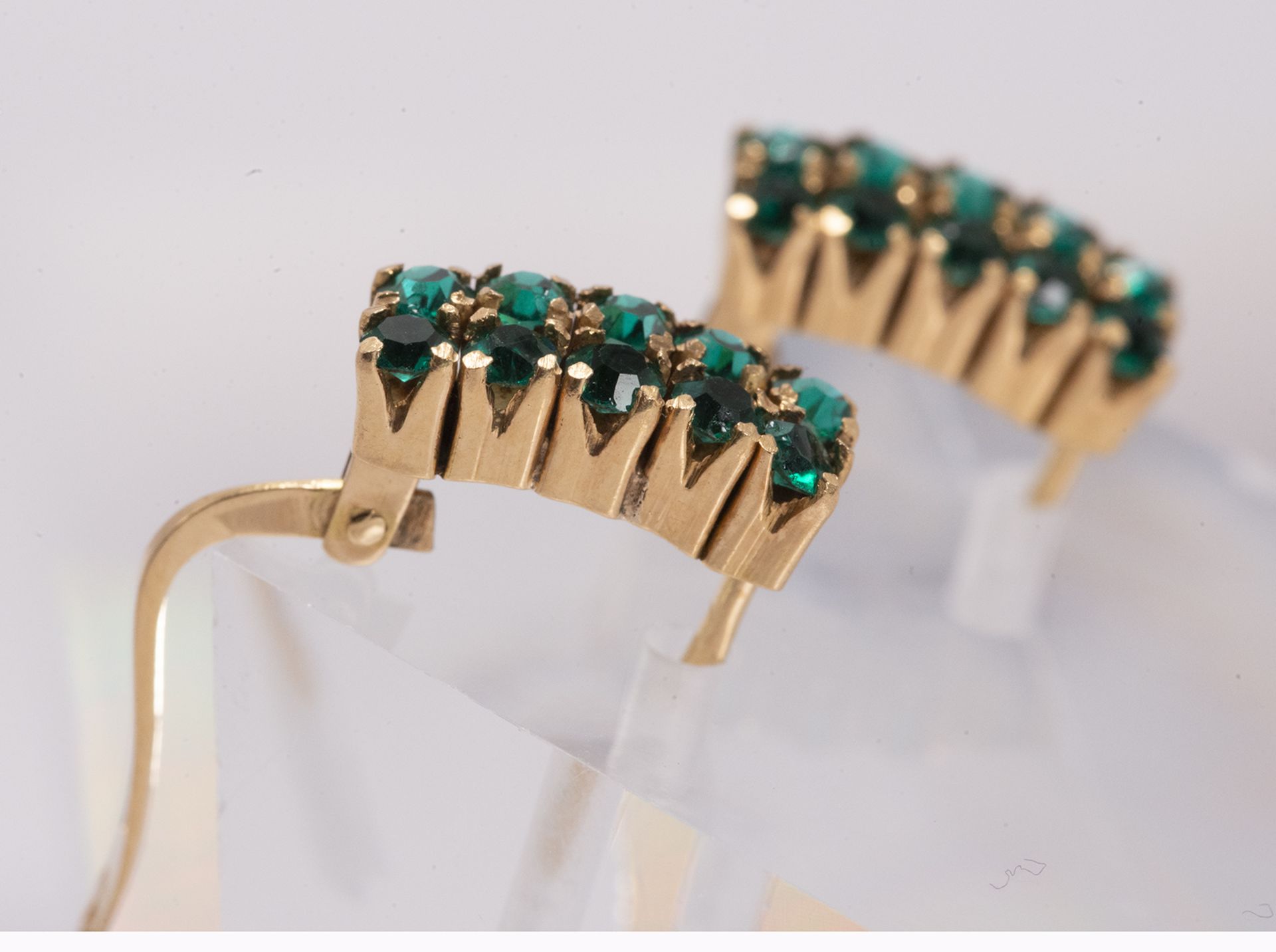 Emerald hoop earrings - Image 3 of 3