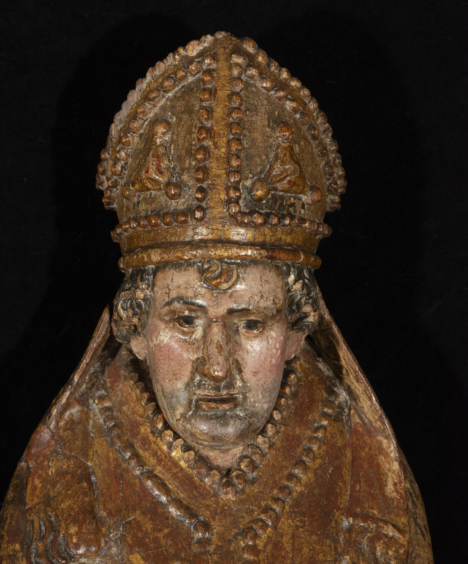 Large Gothic Carving of Saint Nicholas, Medieval work from the Brabant school of the 15th century - Bild 2 aus 5