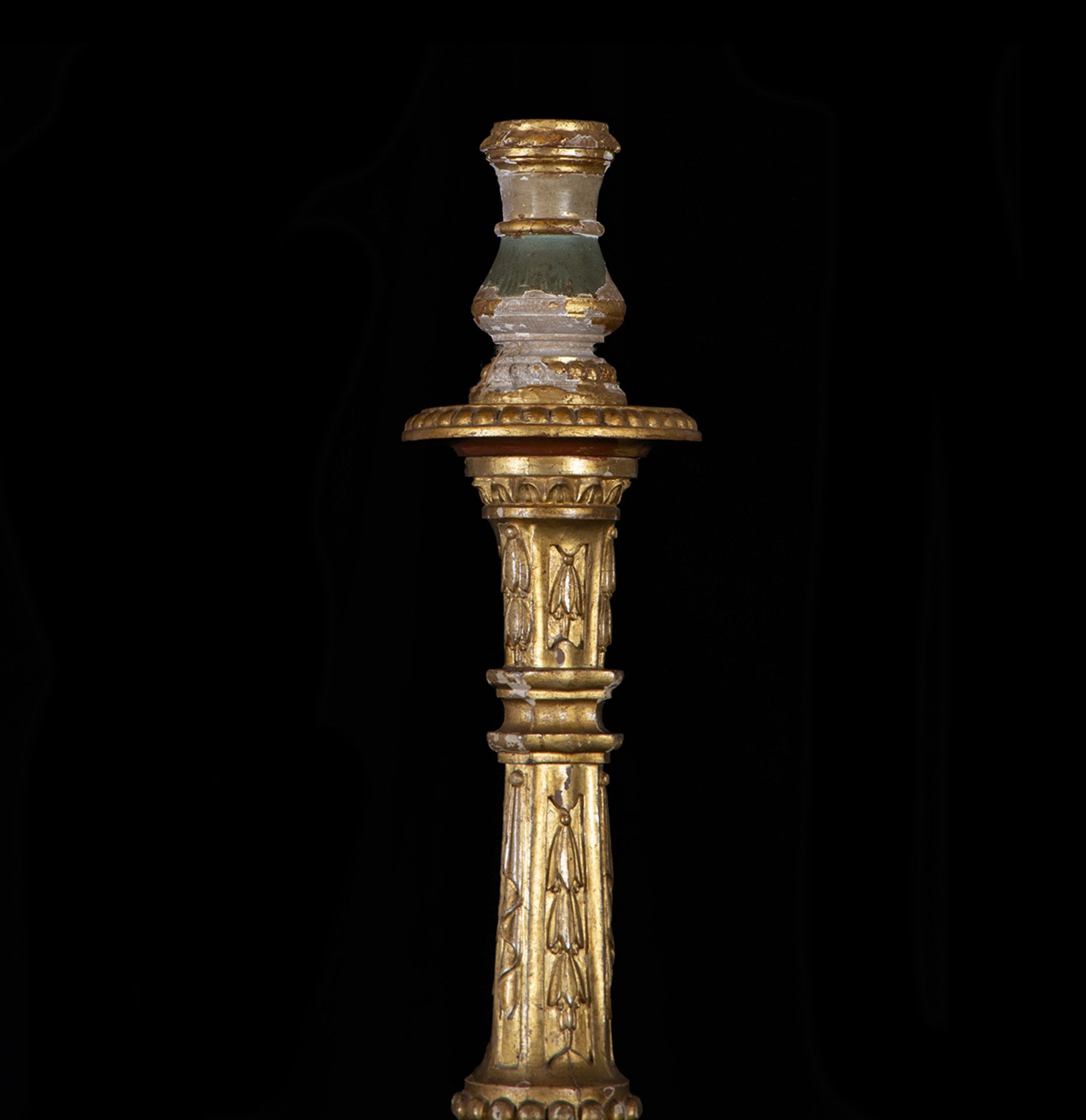 Large Portuguese torch holder in gilded wood, 18th century - Image 2 of 7