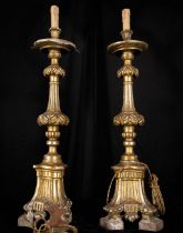 Large pair of Portuguese torcheres in gilded wood, 18th - 19th century