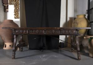 Important Table from the 16th century - early 17th century type "Lyre Leg", also called Monastery