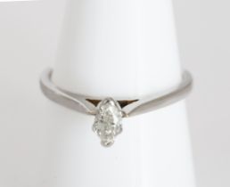 18kt white gold solitaire with diamond