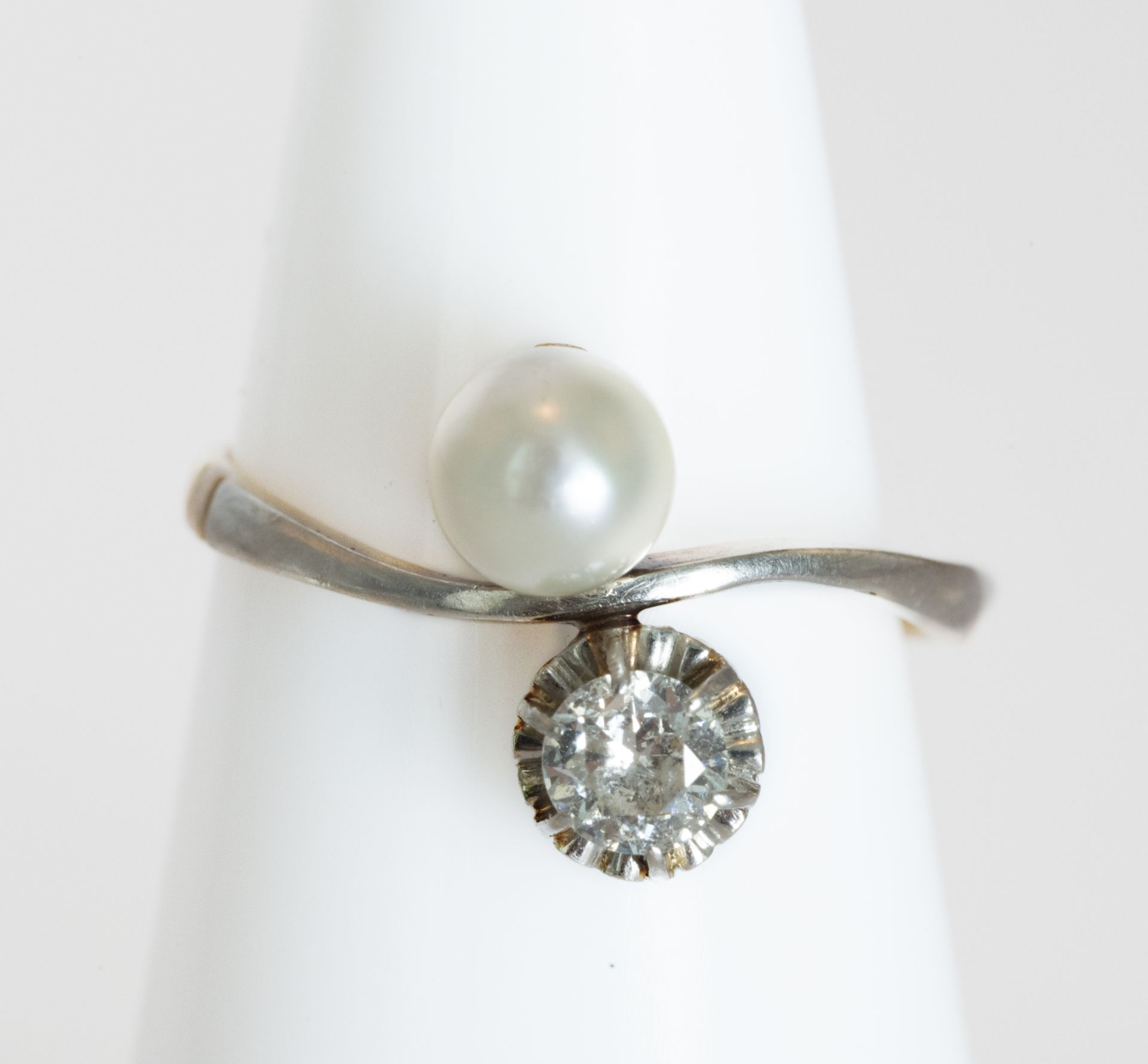 18kt white gold ring with pearl and diamond - Bild 2 aus 4