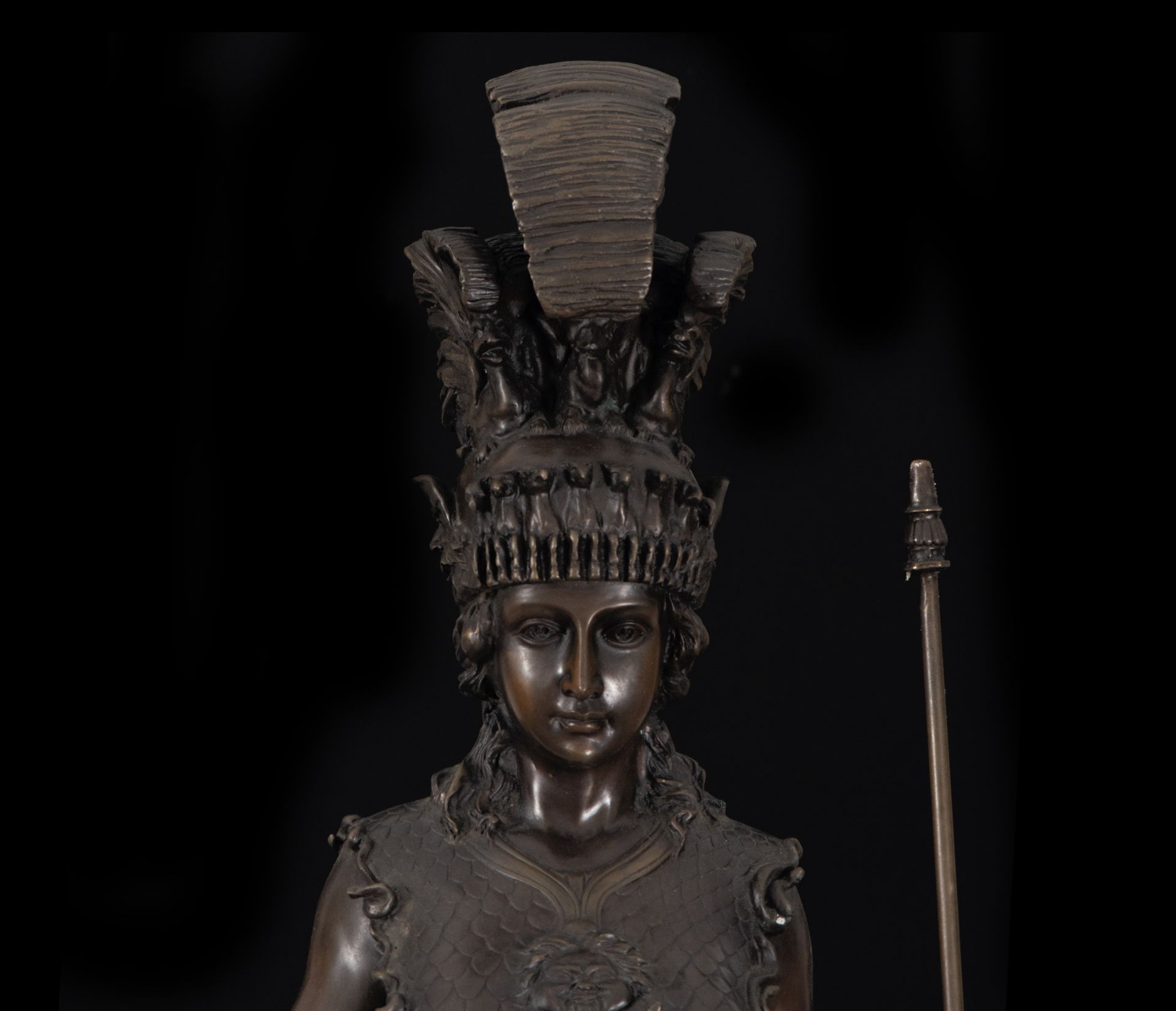 Spectacular large statue of Goddess Mars, Roman Goddess of War in patinated bronze, Italian Neoclass - Image 2 of 5