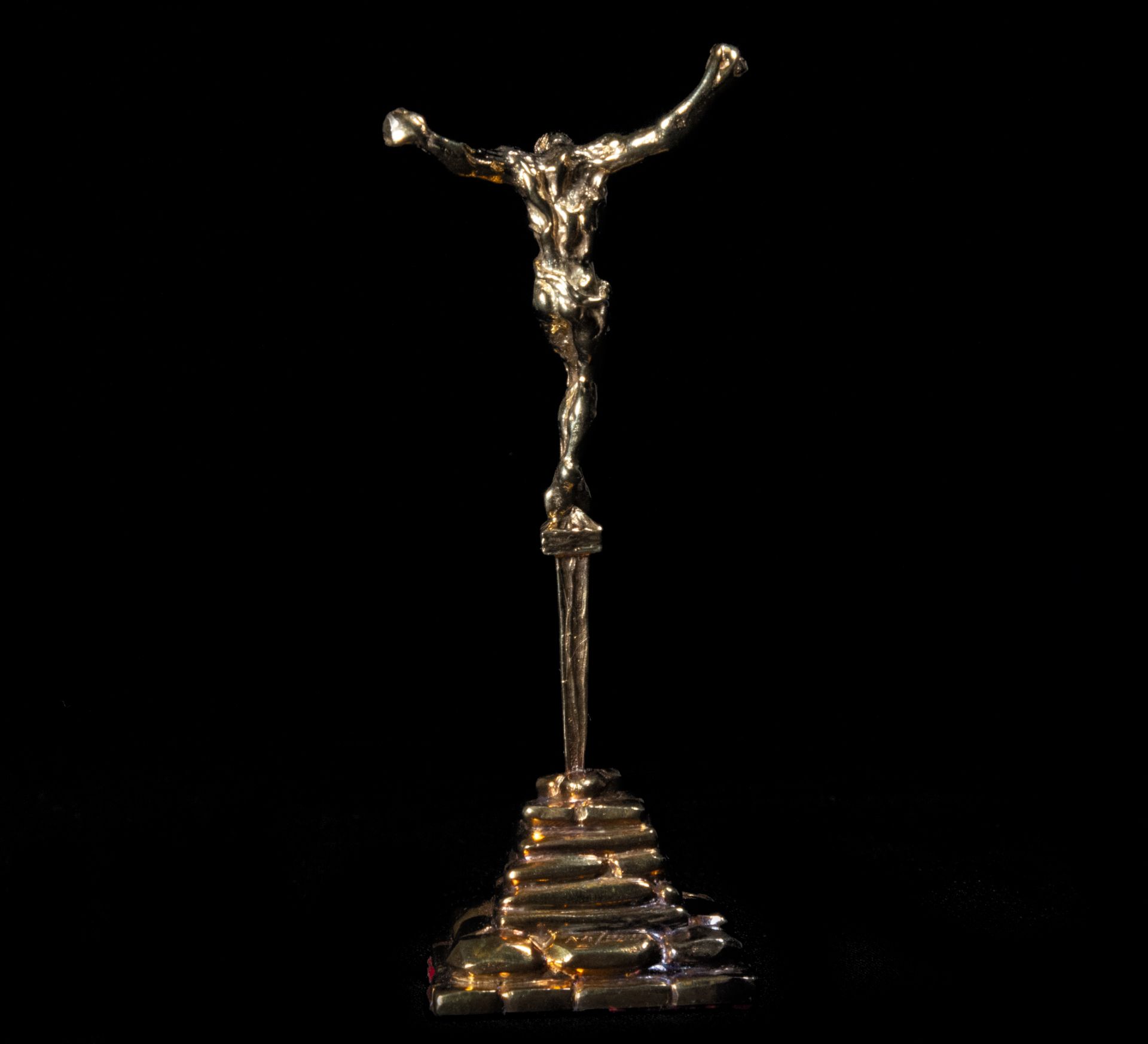 Salvador Dalí (Figueras, 1904 - Figueras, 1989), Saint John of the Cross in solid gold, with certifi - Image 7 of 9