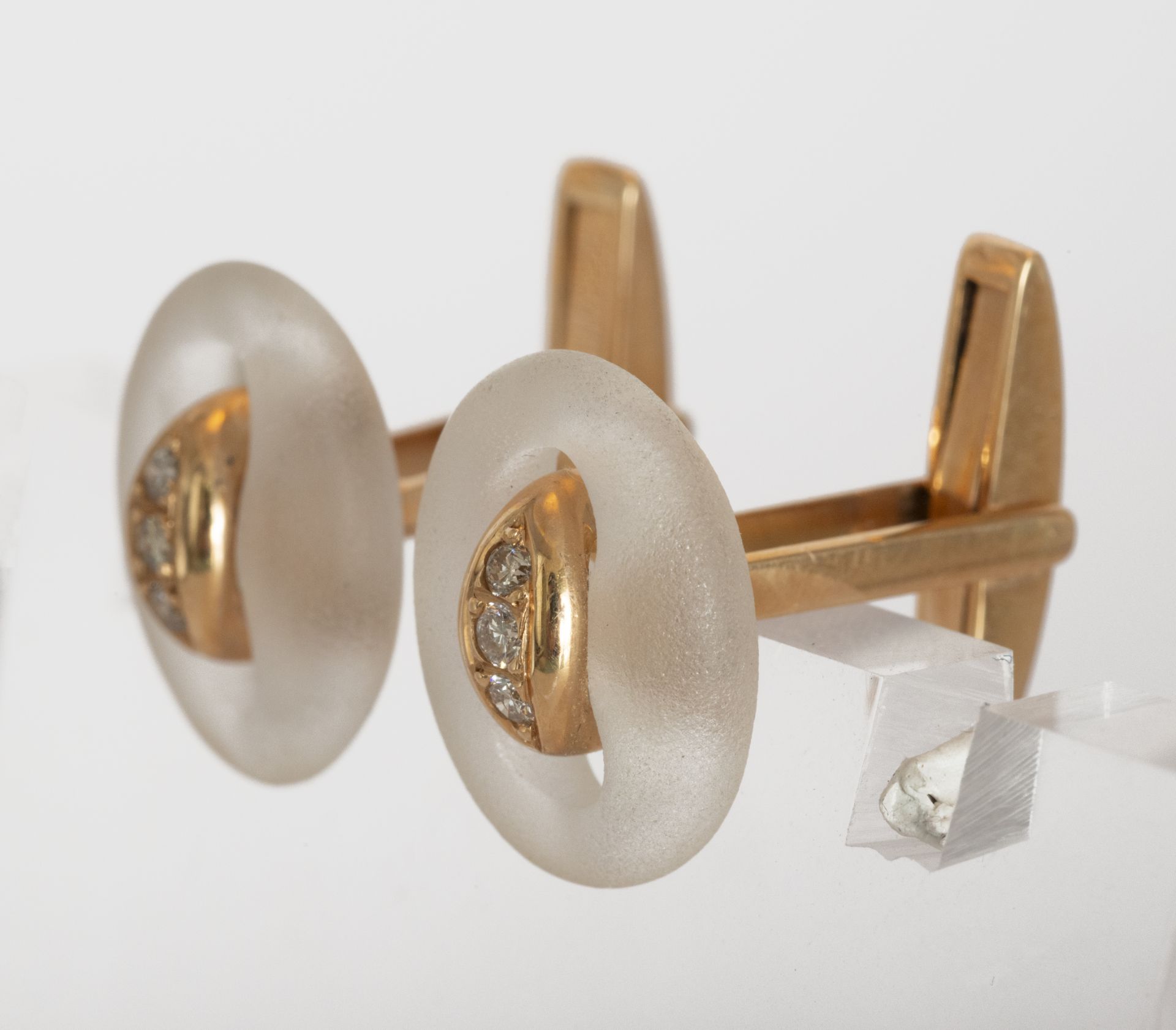 18 kt gold and diamond cufflinks - Image 2 of 4